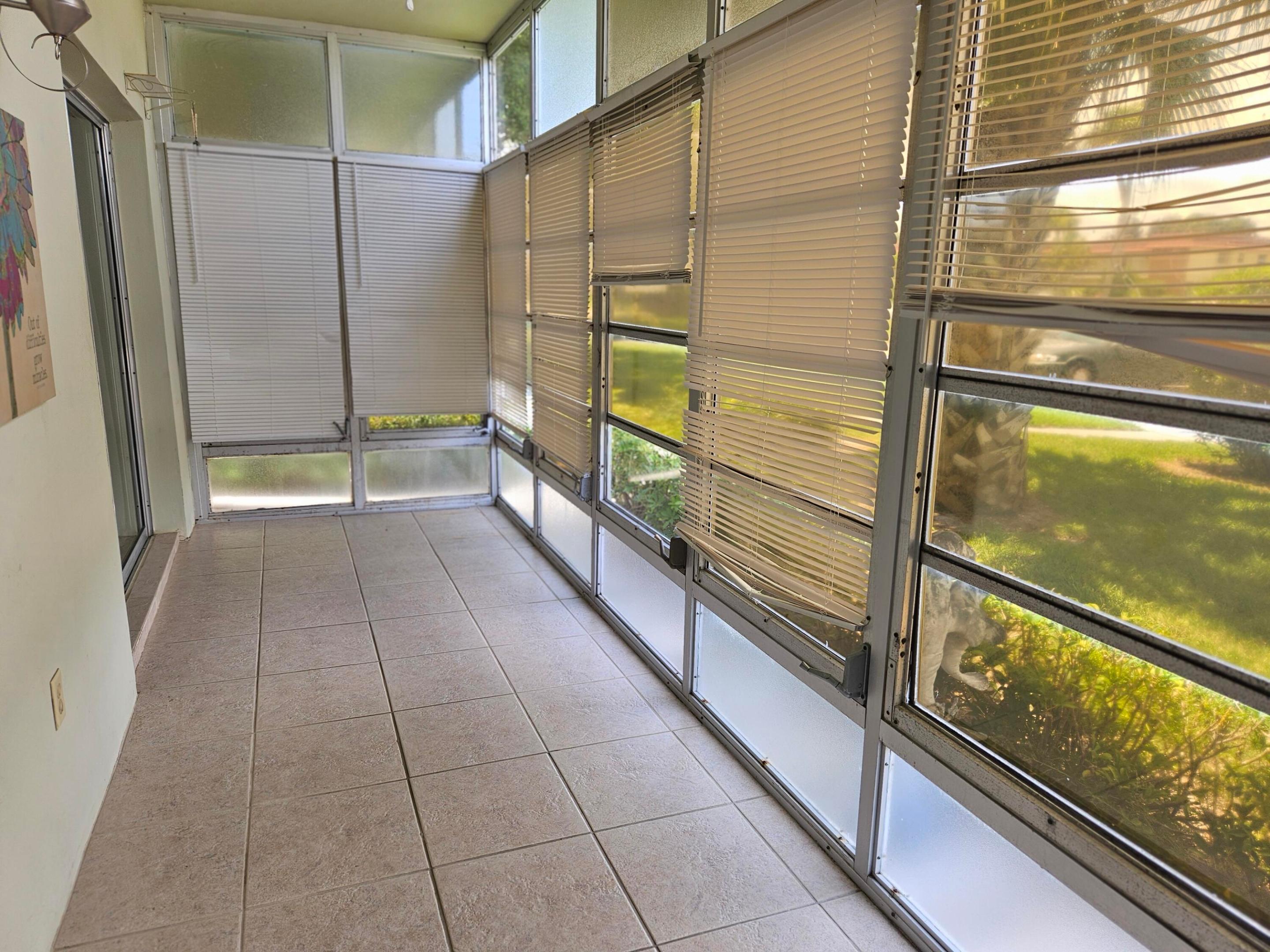 VISTA ROYALE PHASE IV BLDGS 83-111 - Residential