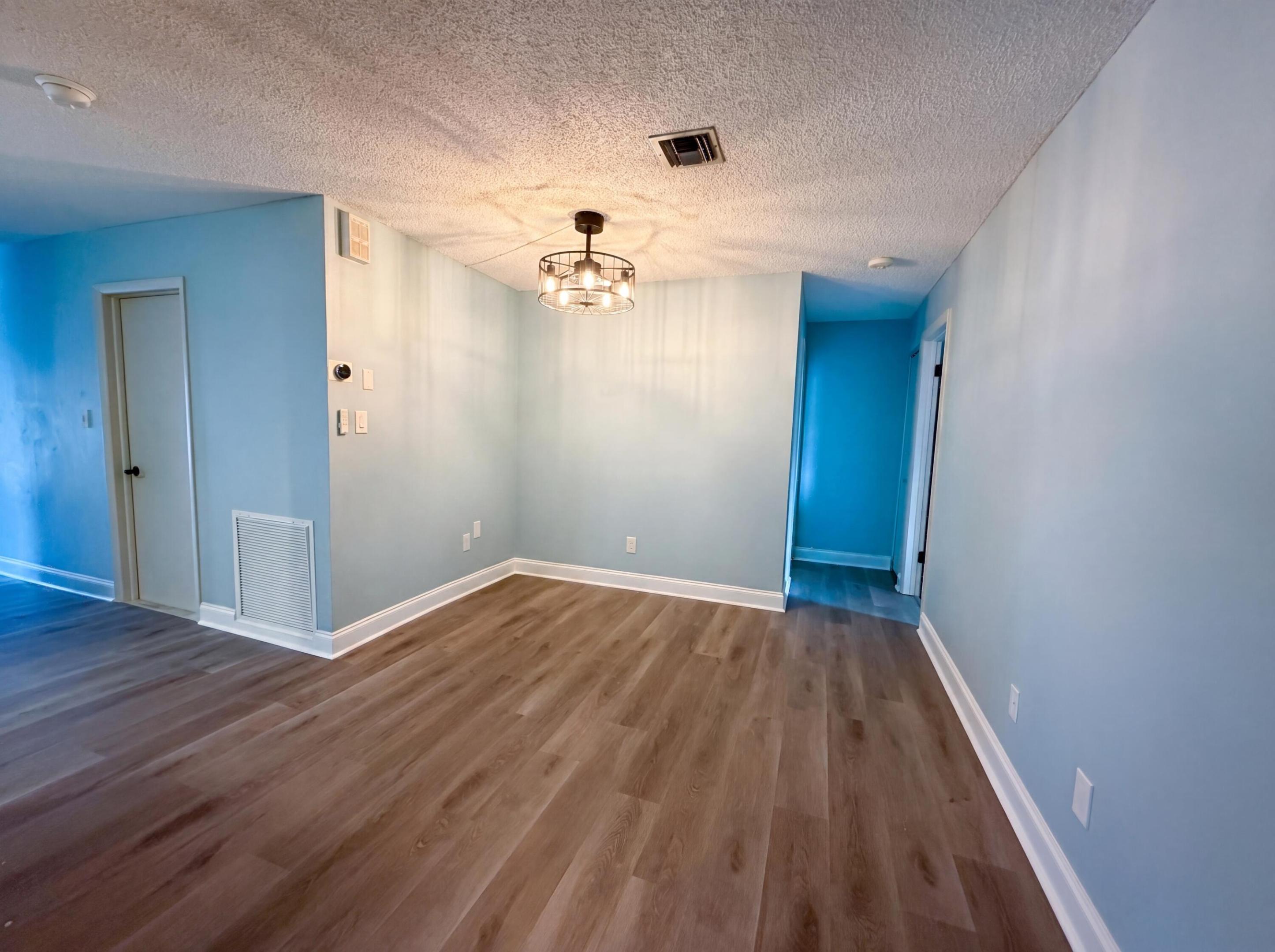 WESTWOOD COMMUNITY 5 78-39 B - Residential