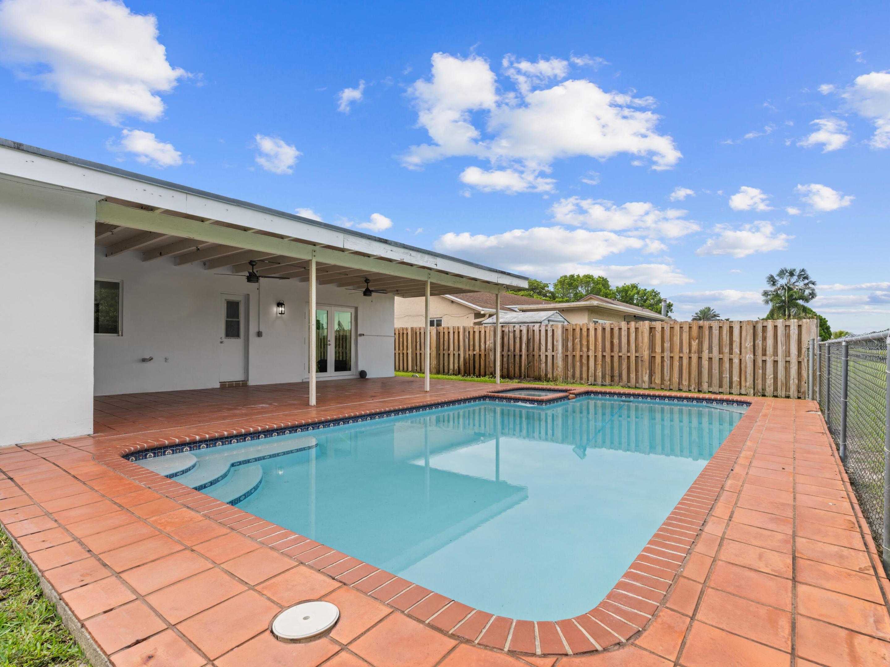 FLAMINGO GARDENS-TAMARIND - Residential