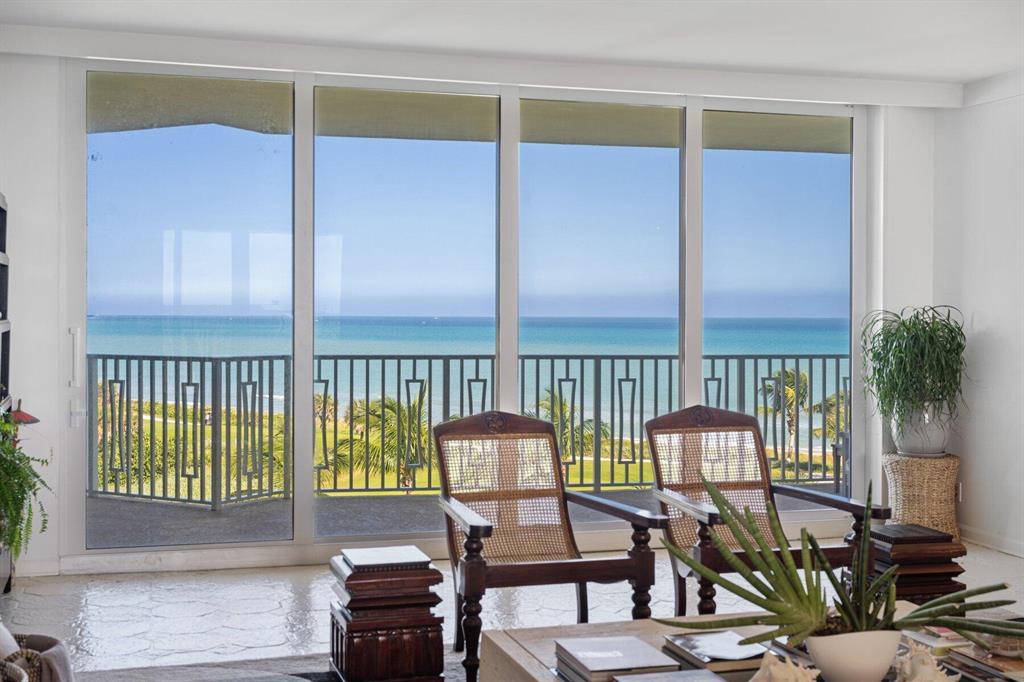 TWENTY FIVE HUNDRED SOUTH OCEAN BLVD CONDO - Residential