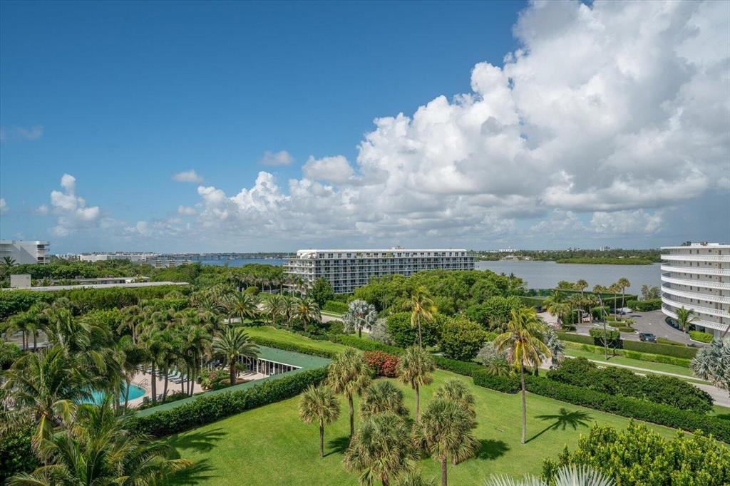 TWENTY FIVE HUNDRED SOUTH OCEAN BLVD CONDO - Residential
