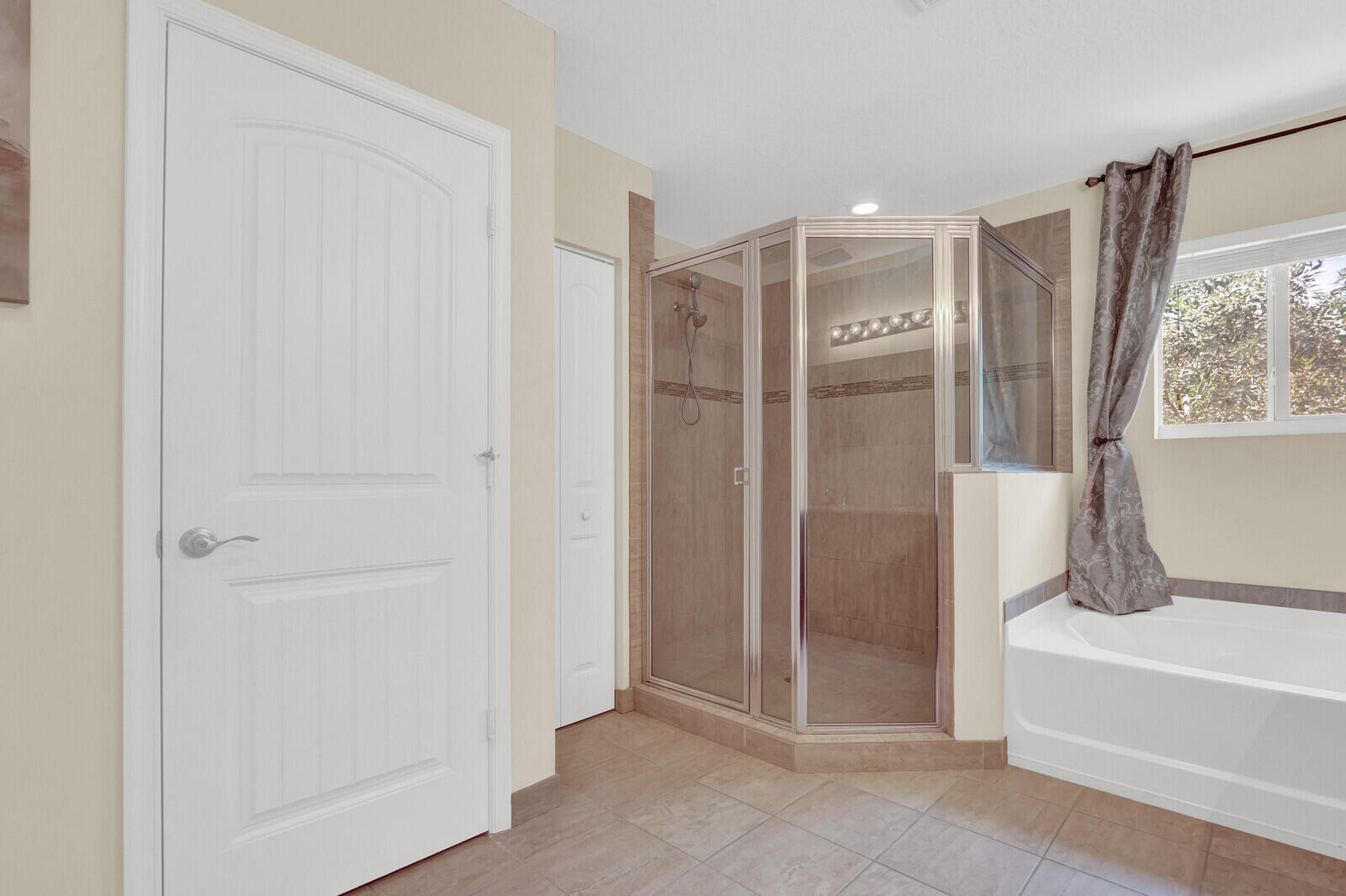 VERONA ESTATES - Residential