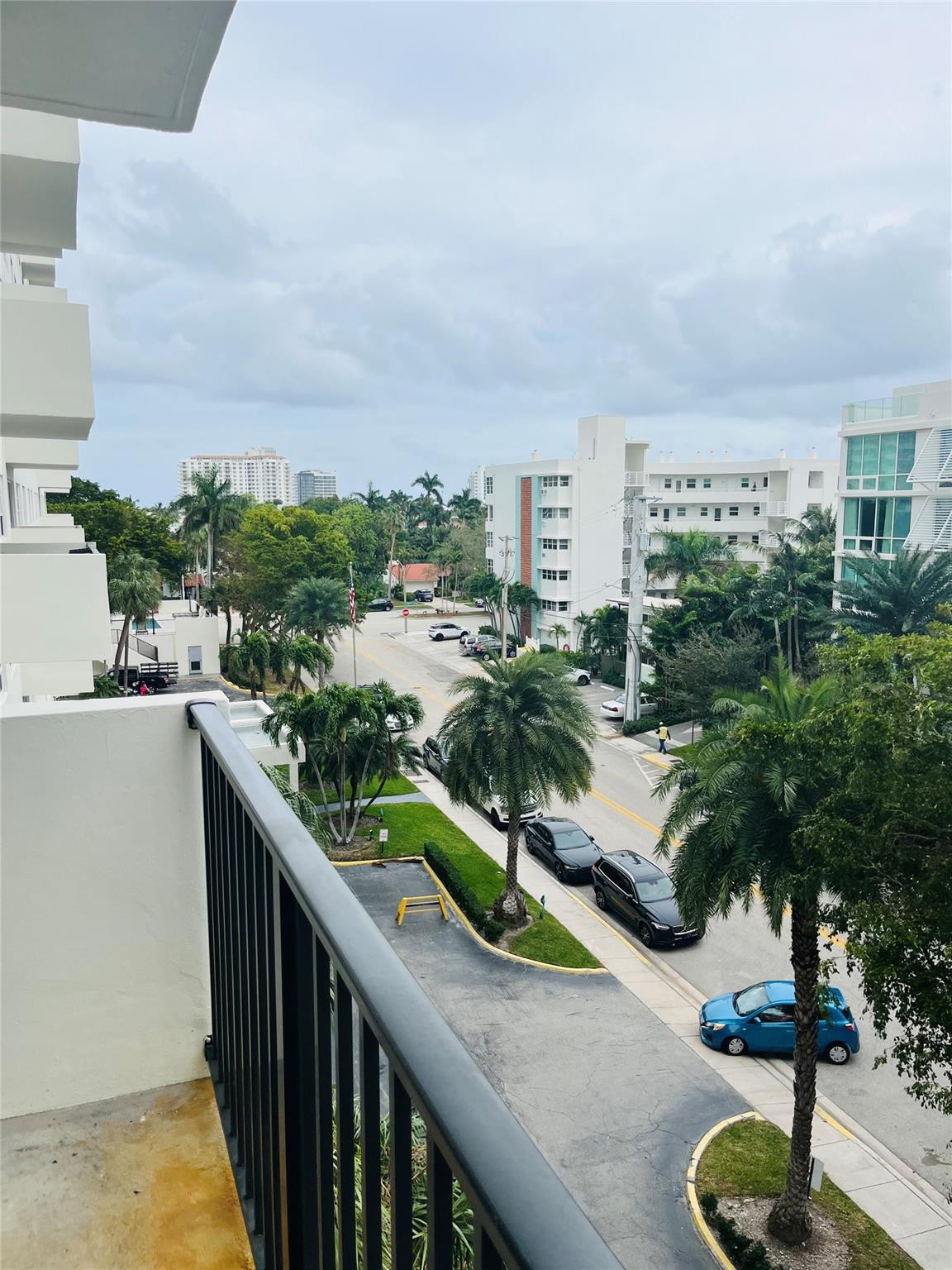 ESSEX TOWER CONDO - Residential Lease