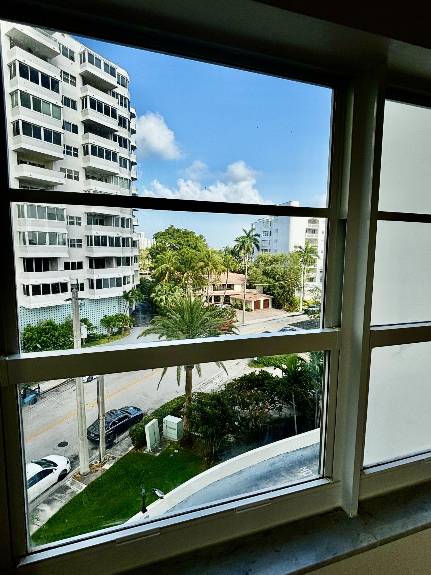 ESSEX TOWER CONDO - Residential Lease
