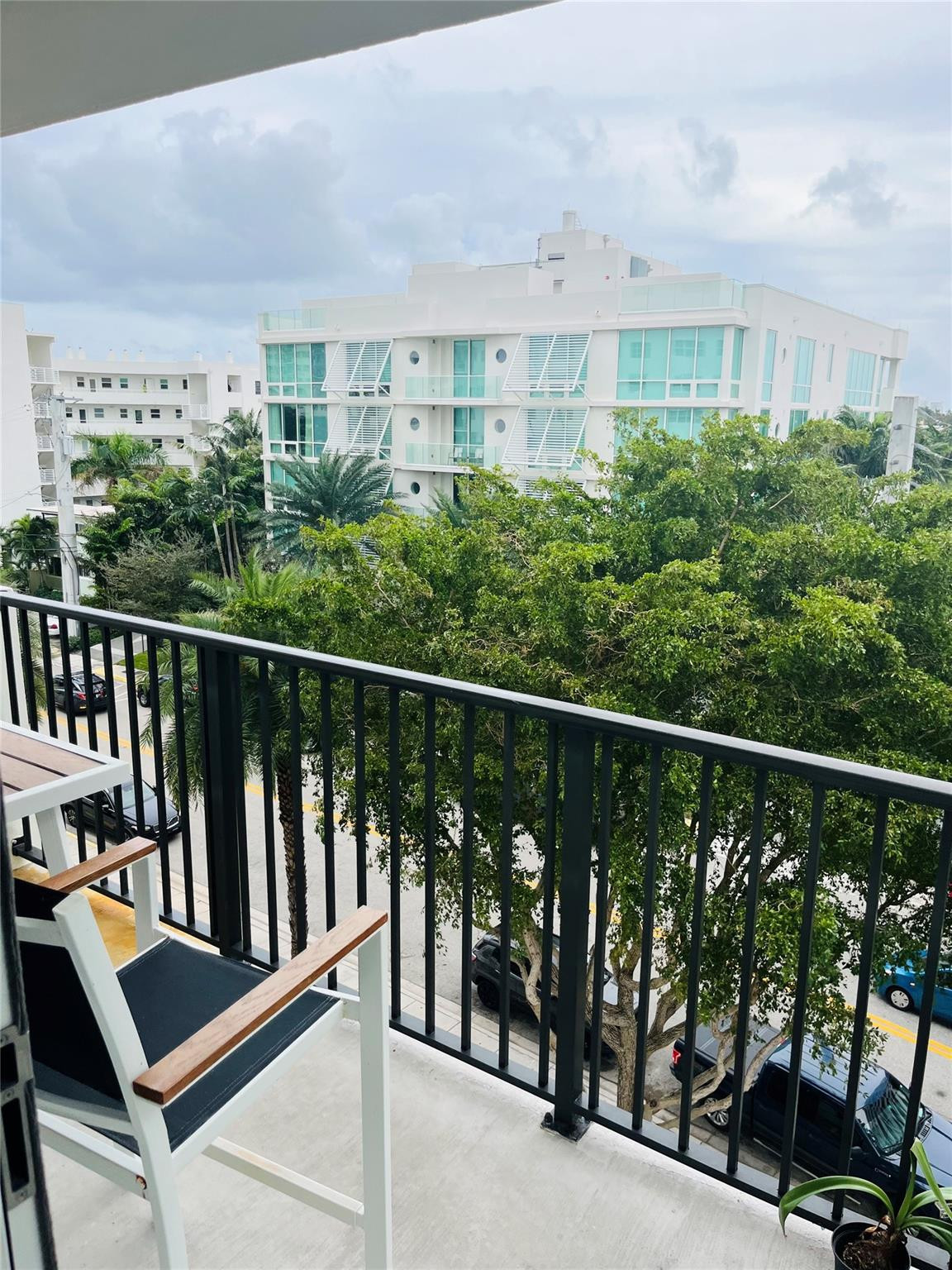 ESSEX TOWER CONDO - Residential Lease