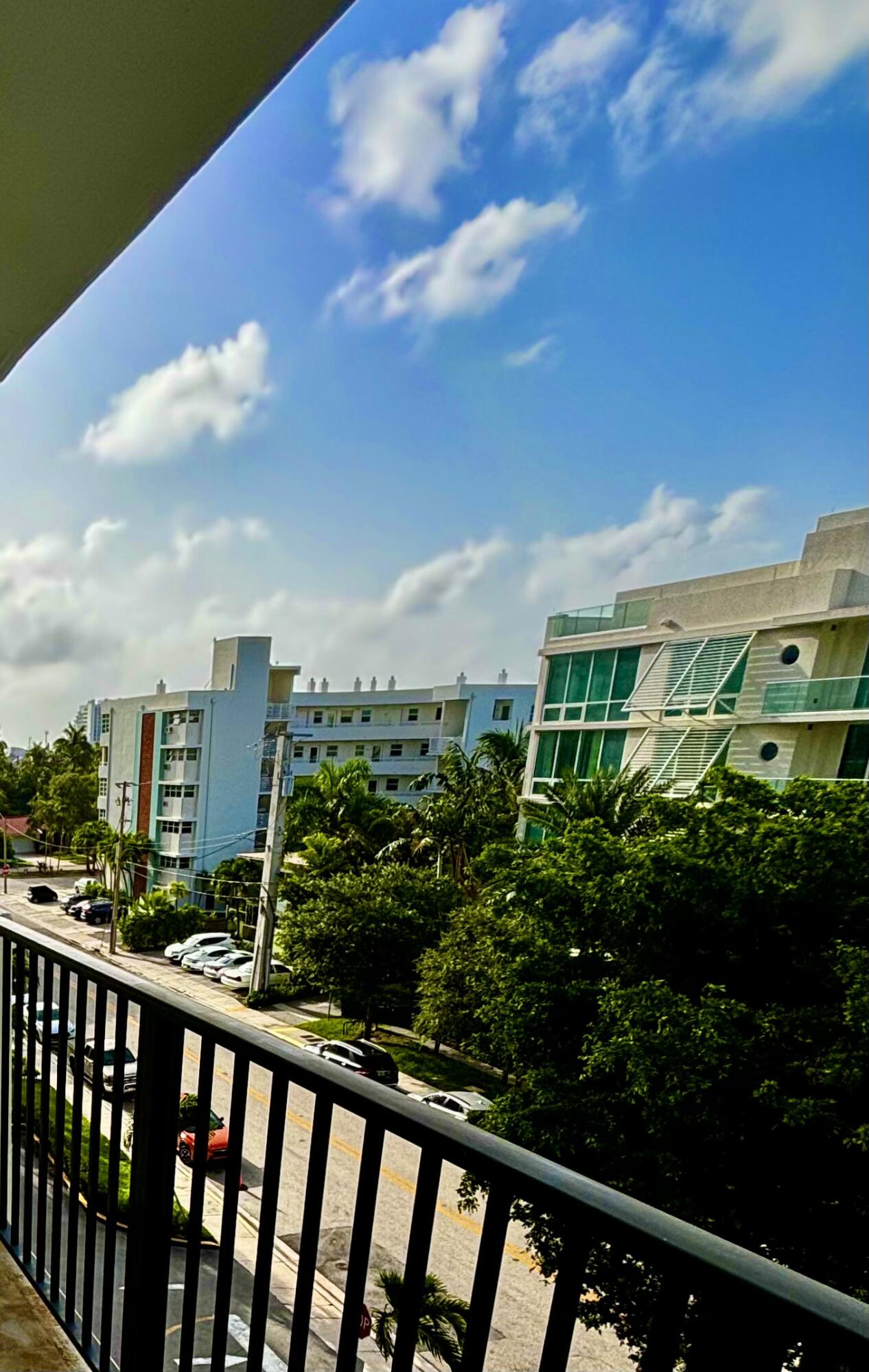 ESSEX TOWER CONDO - Residential Lease