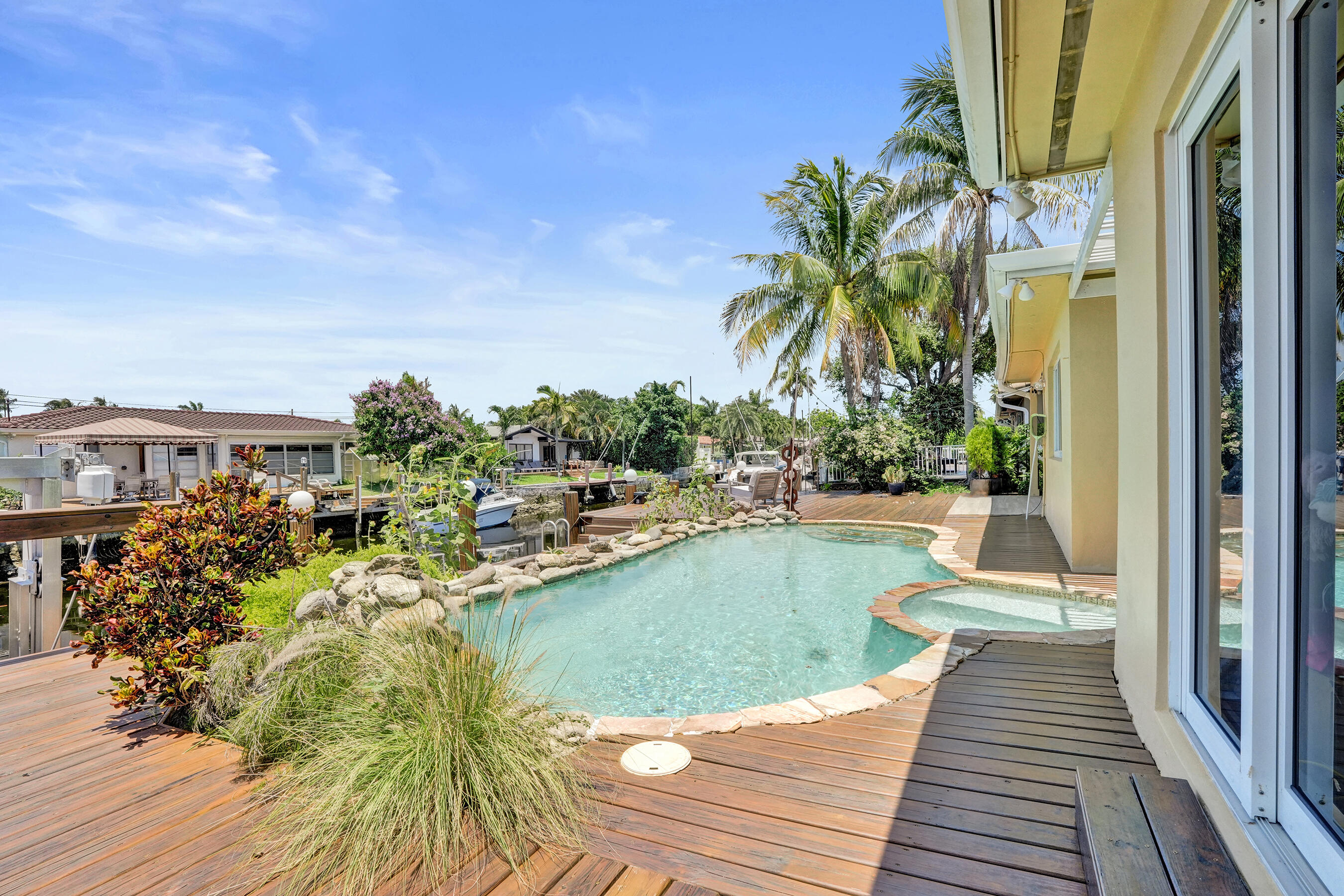 POMPANO SHORES SEC - Residential