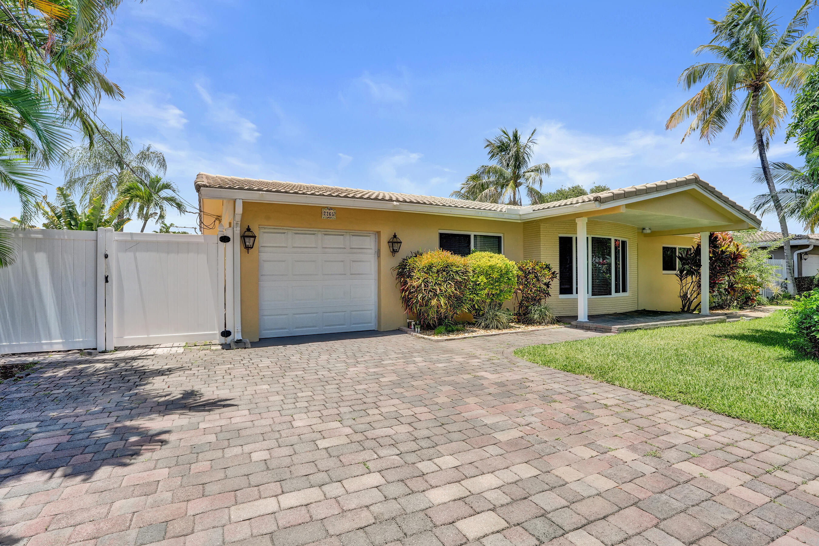 POMPANO SHORES SEC - Residential