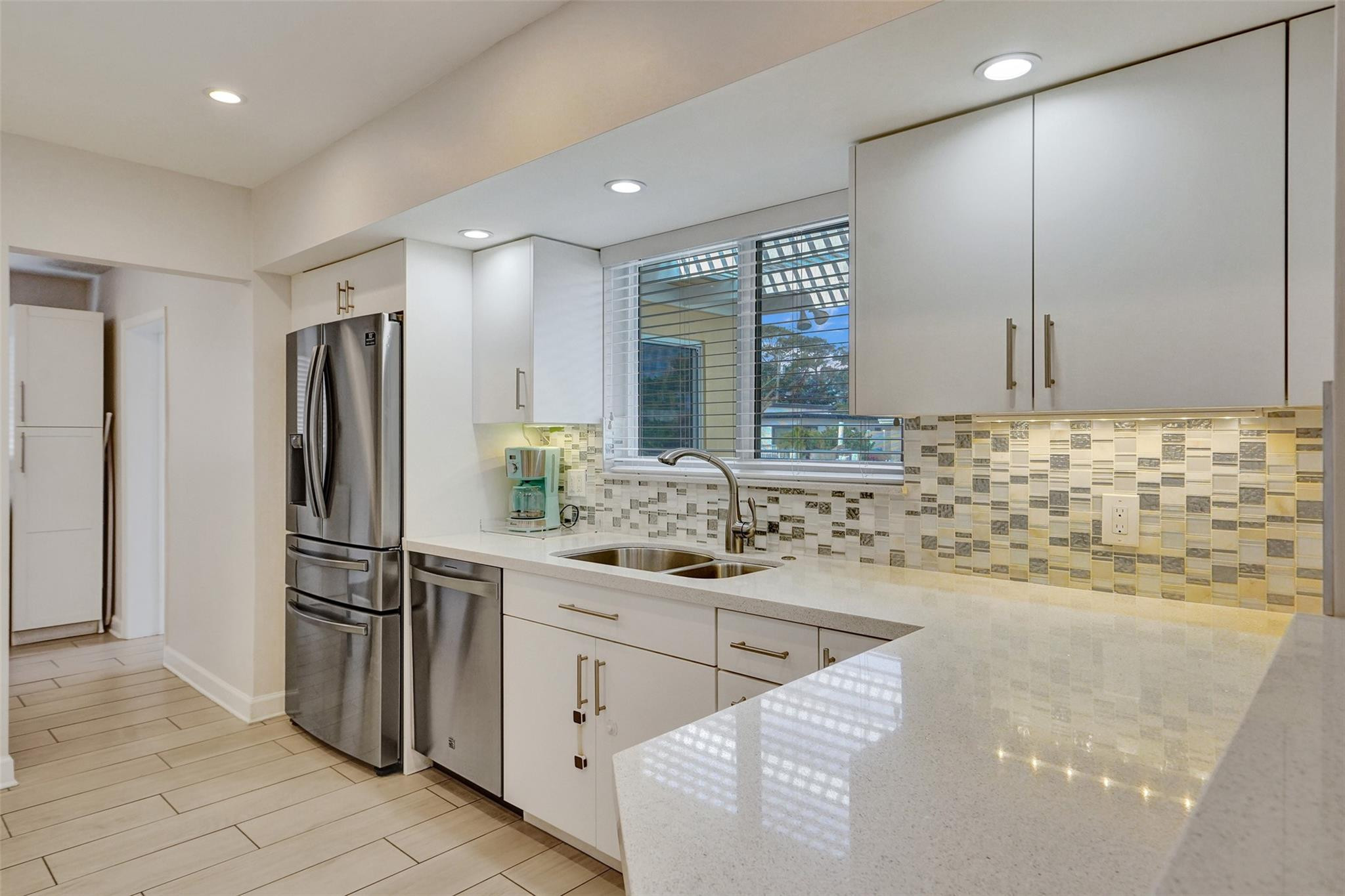 POMPANO SHORES SEC - Residential