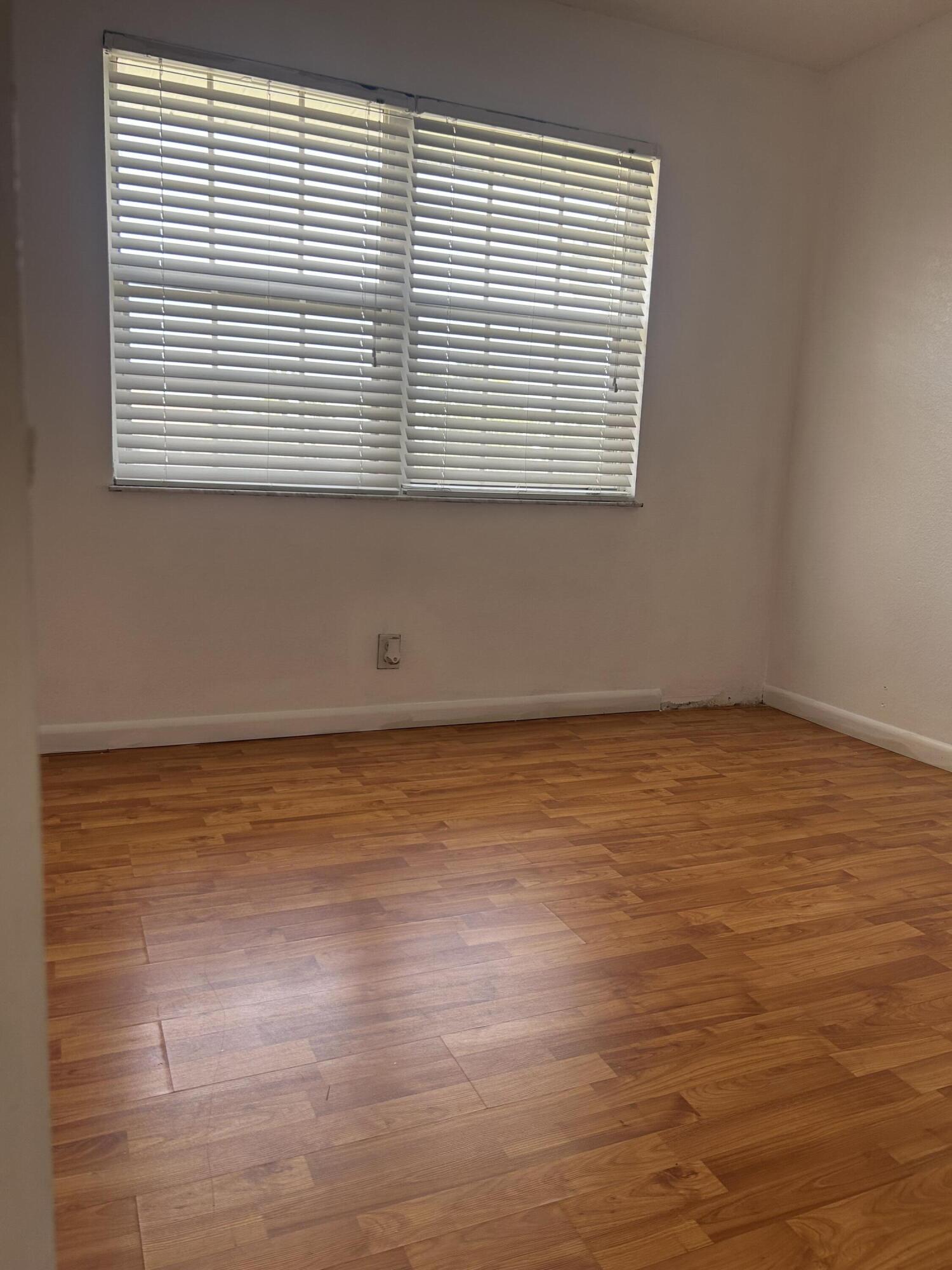 MIDPORT PLACE II, A CONDOMINIUM - Residential Lease