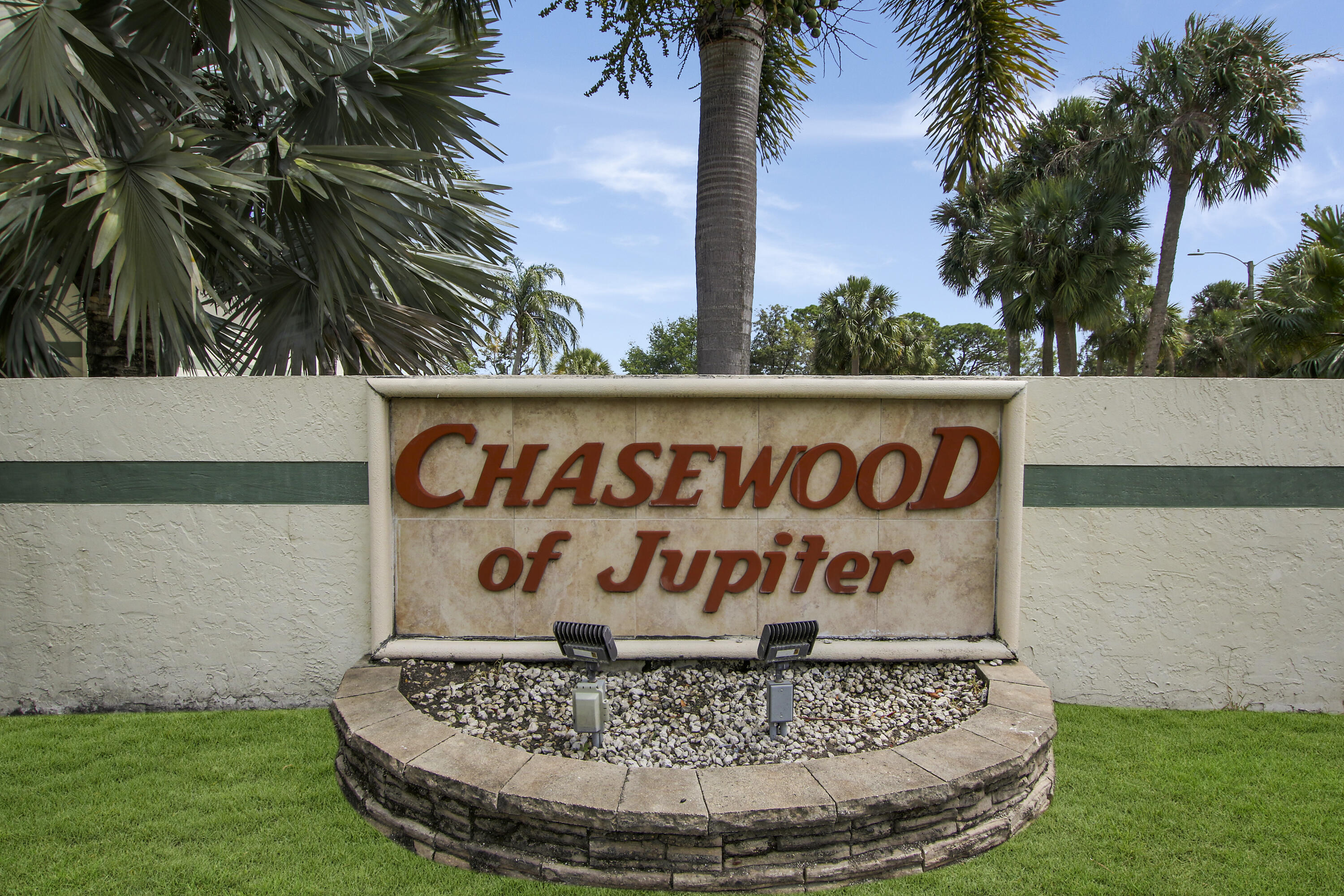 CHASEWOOD OF JUPITER CONDO - Residential Lease