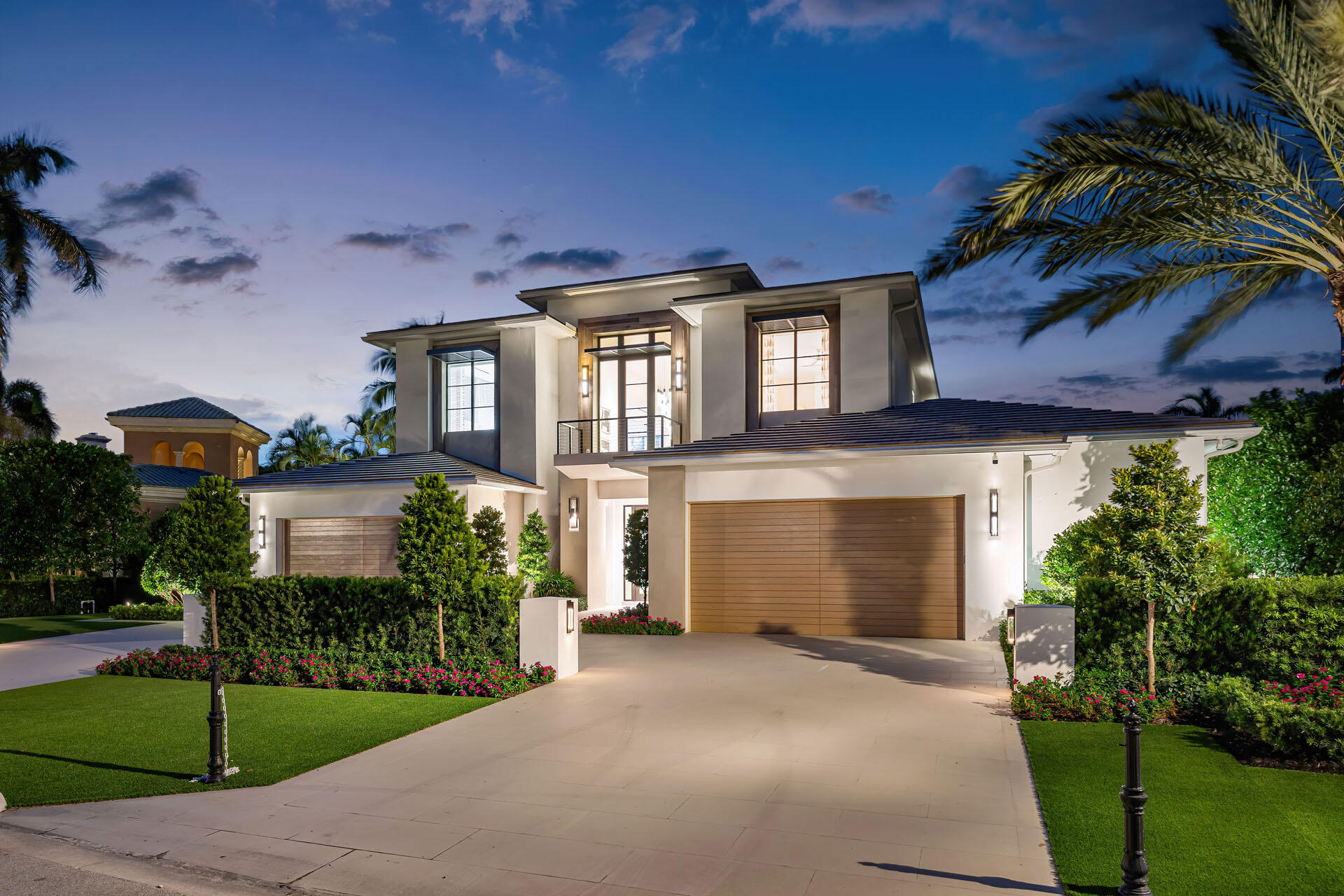 ROYAL PALM YACHT & COUNTRY CLUB - Residential