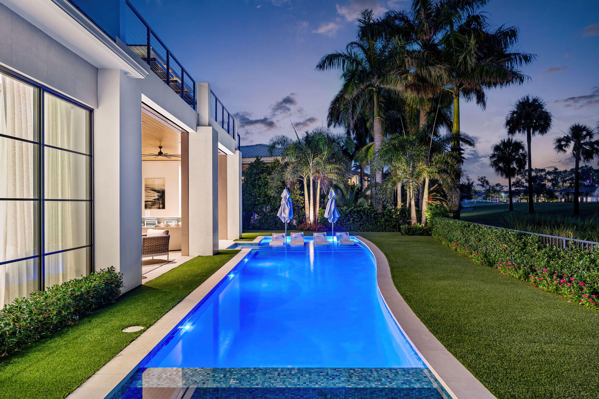 ROYAL PALM YACHT & COUNTRY CLUB - Residential