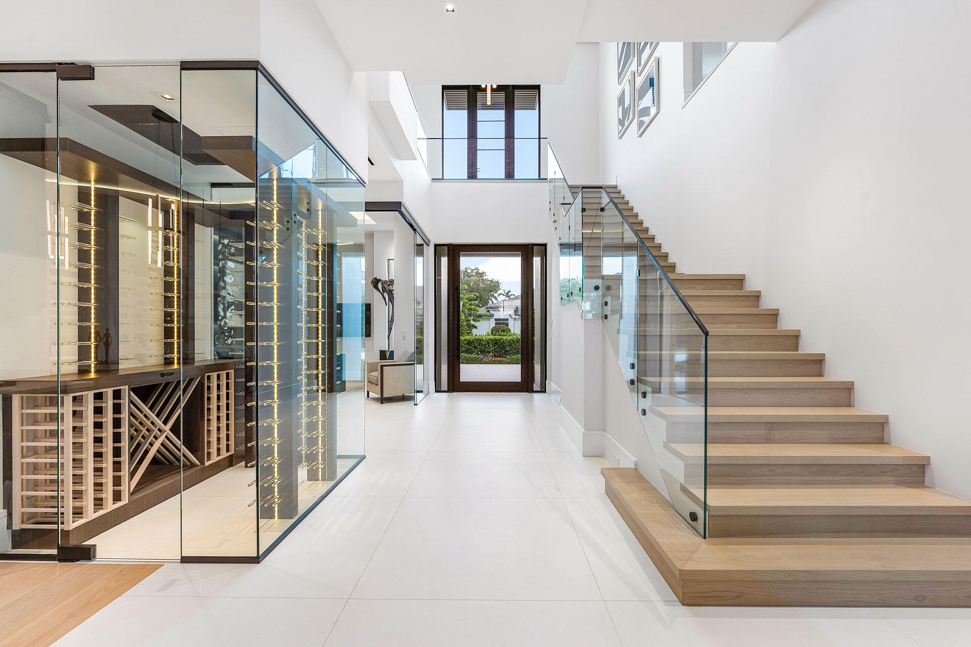 ROYAL PALM YACHT & COUNTRY CLUB - Residential