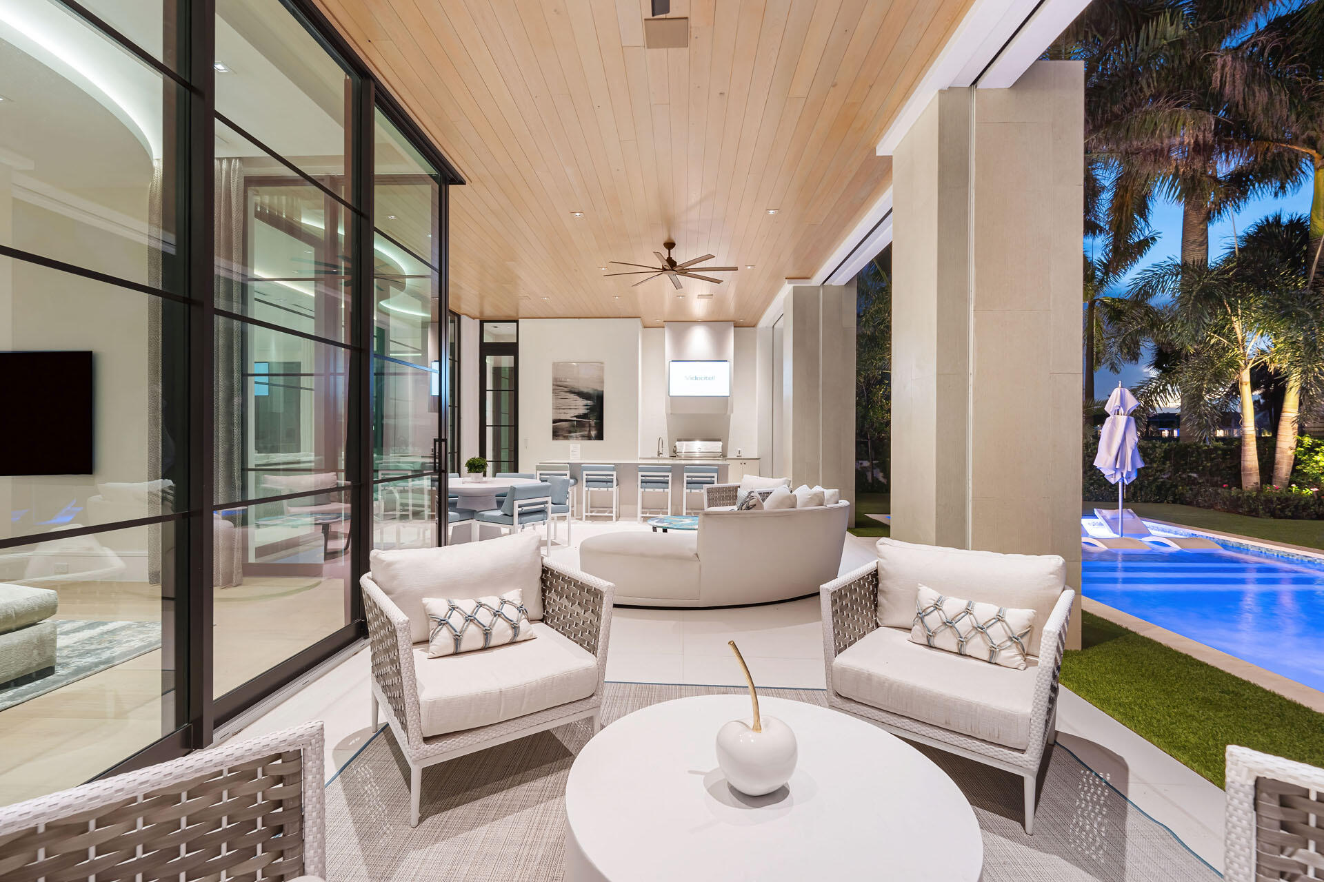 ROYAL PALM YACHT & COUNTRY CLUB - Residential