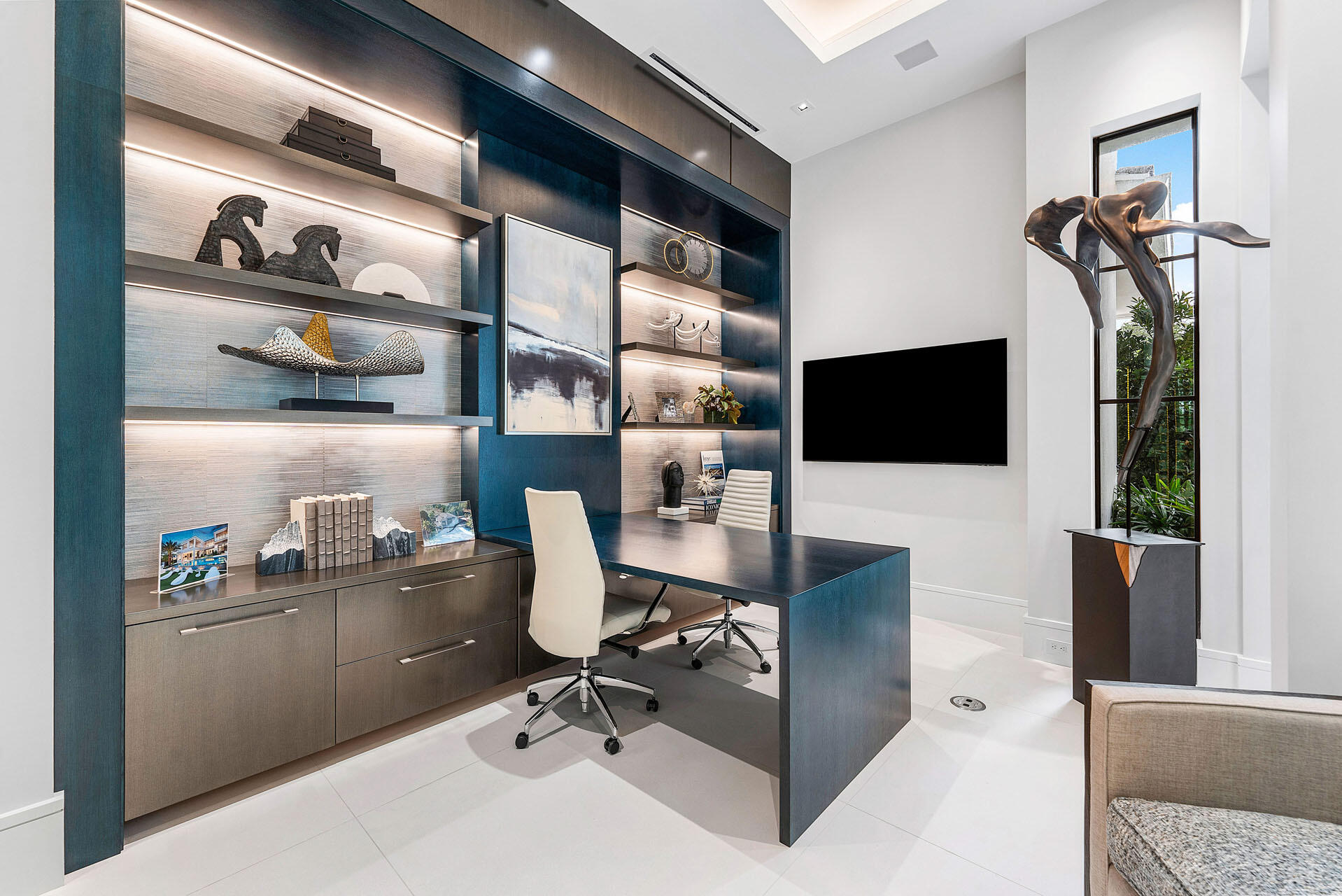 ROYAL PALM YACHT & COUNTRY CLUB - Residential