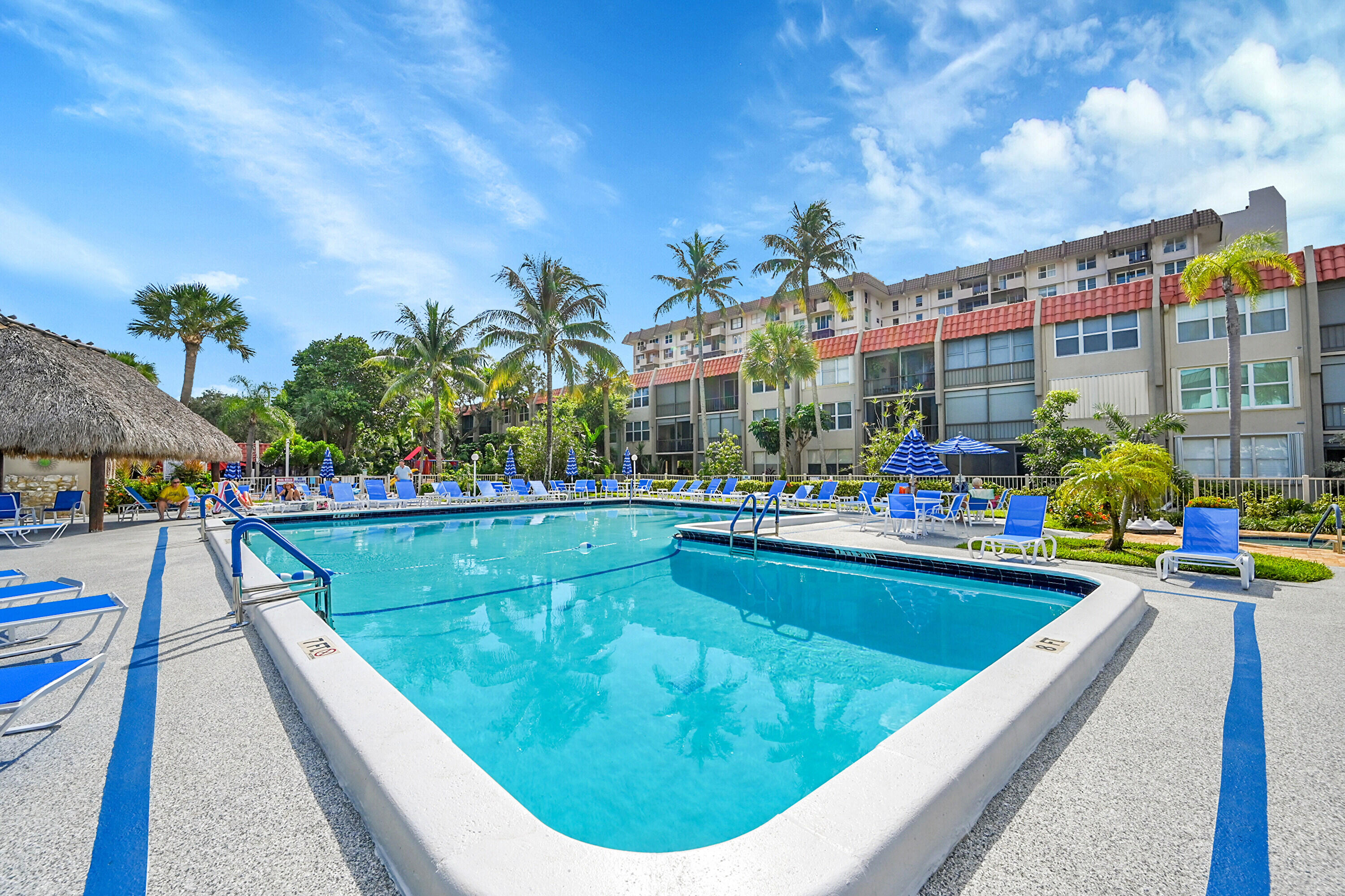 Island Club - Residential