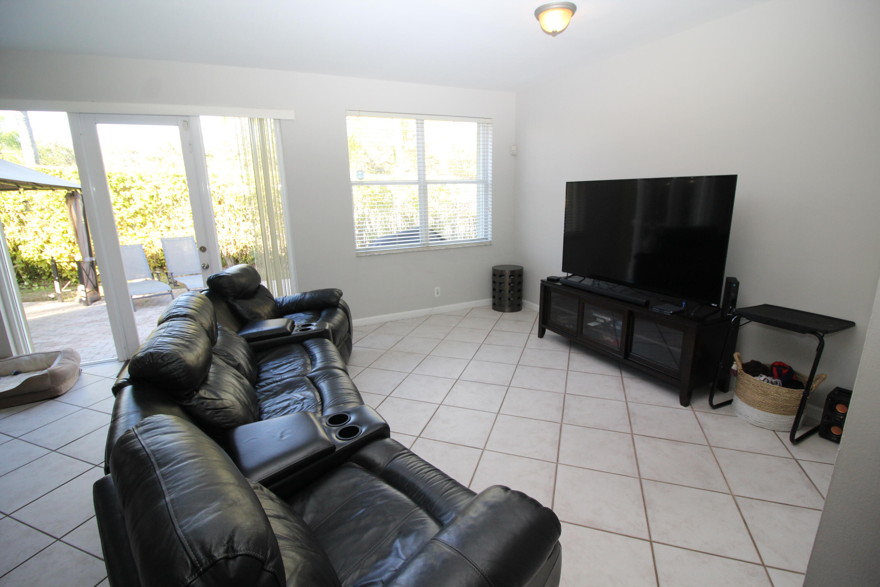 SECTOR 2-PARCELS 1 2 3 4 5 6 7 - Residential Lease