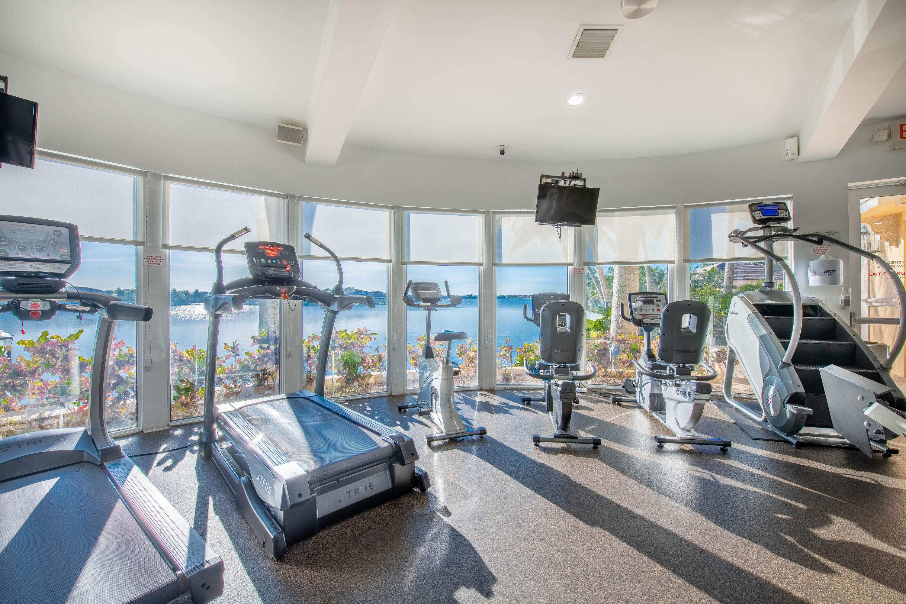 RIVIERA ISLES II - Residential