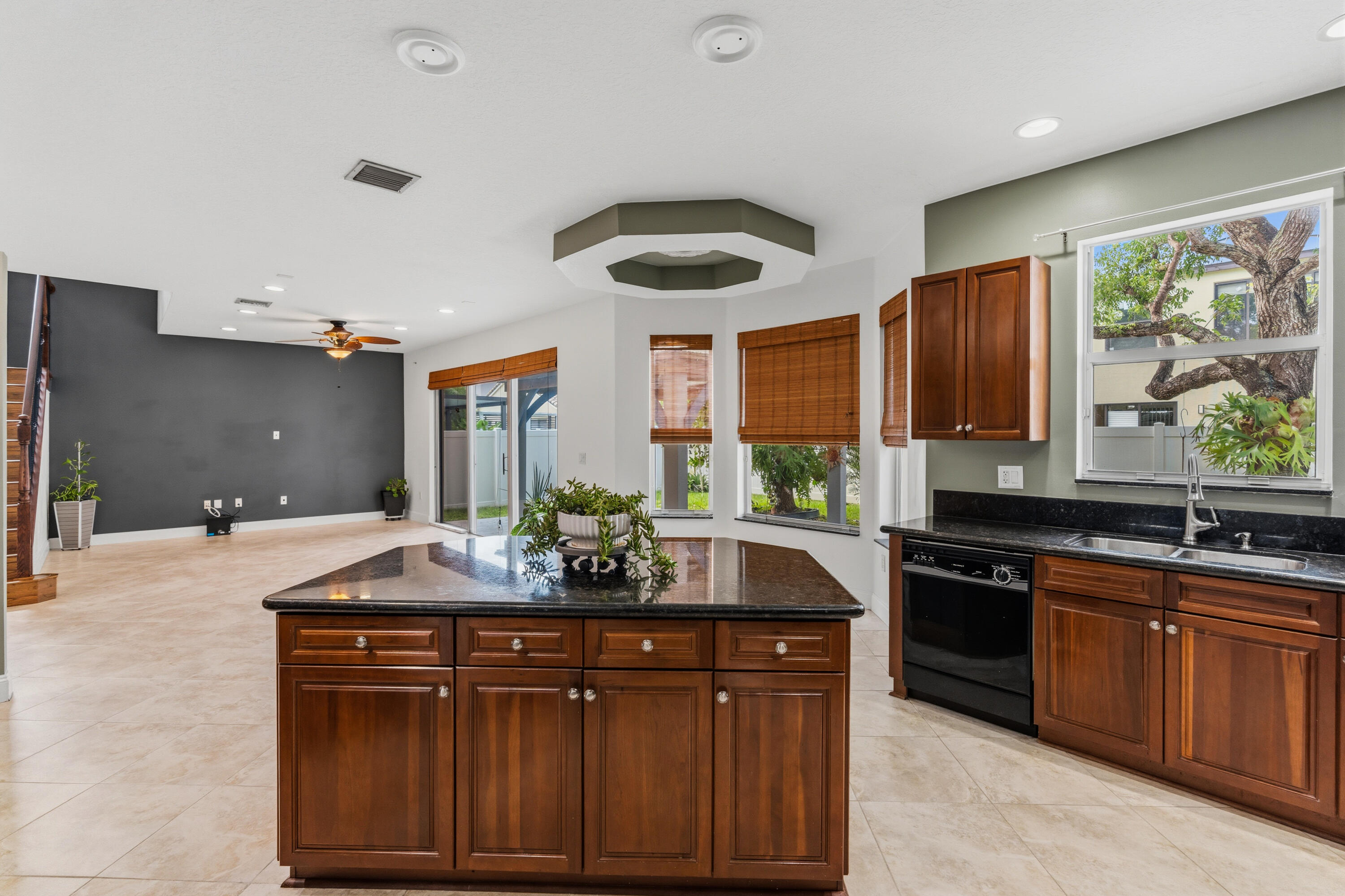 RIVIERA ISLES II - Residential