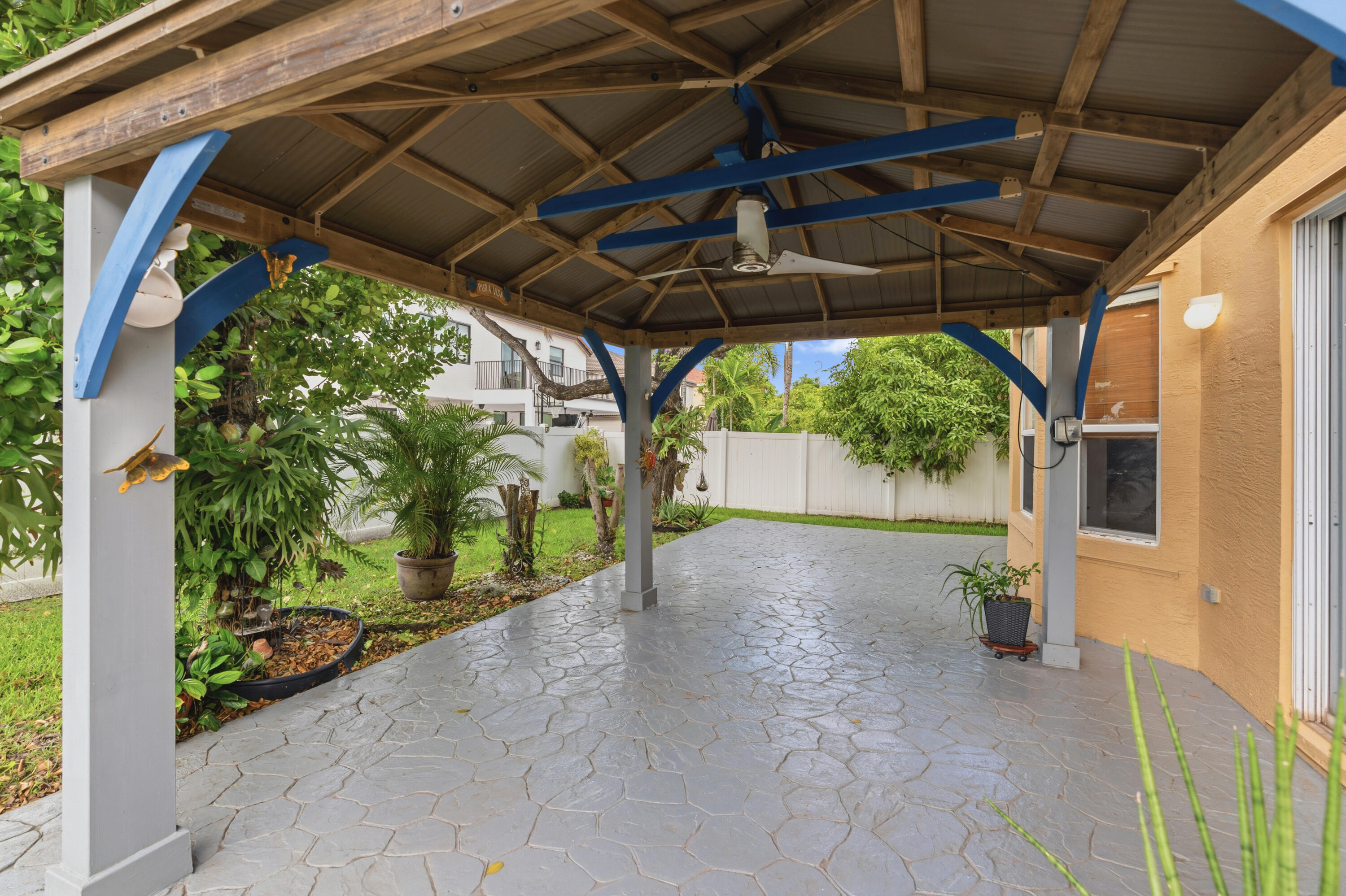 RIVIERA ISLES II - Residential