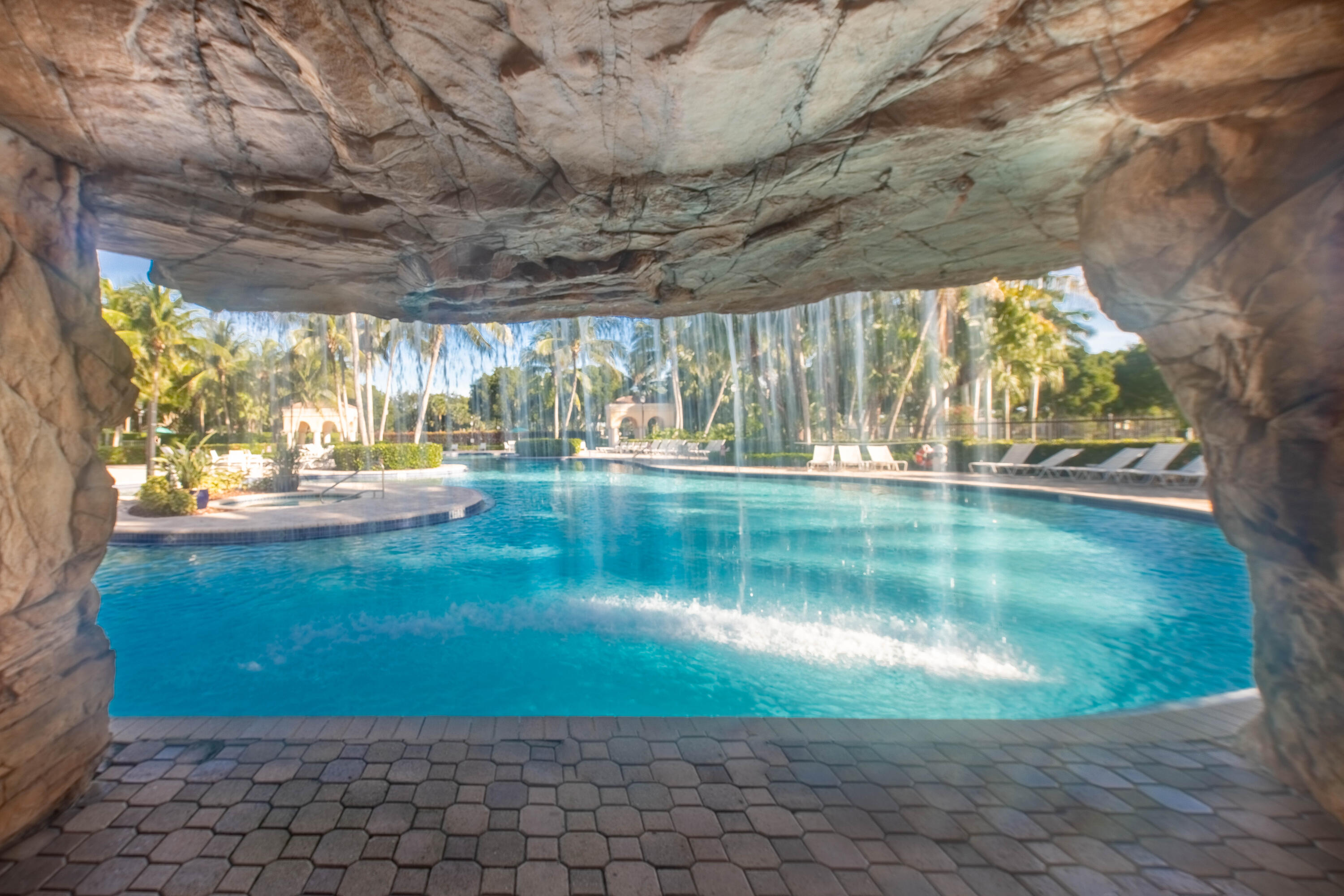 RIVIERA ISLES II - Residential