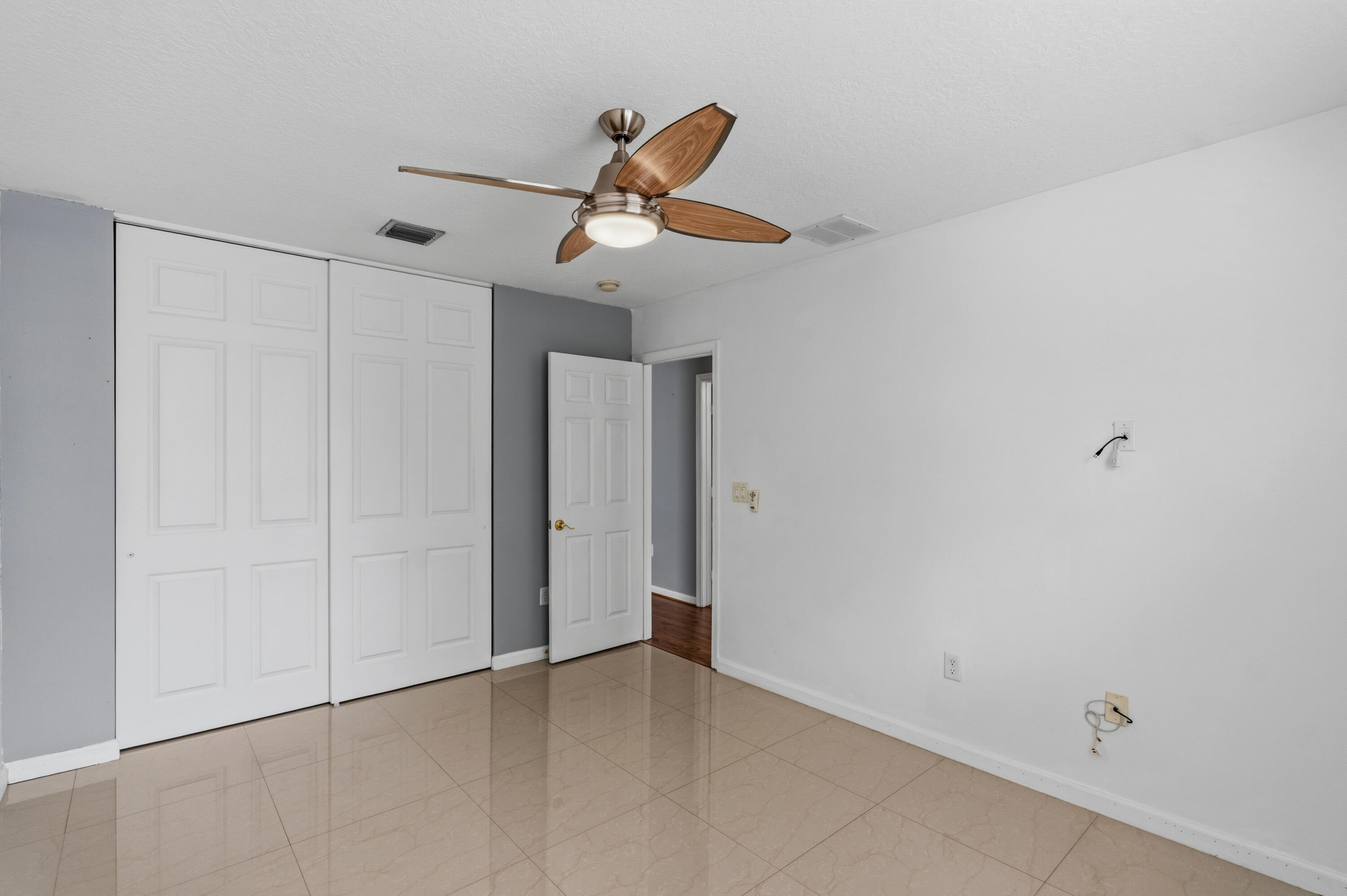 RIVIERA ISLES II - Residential