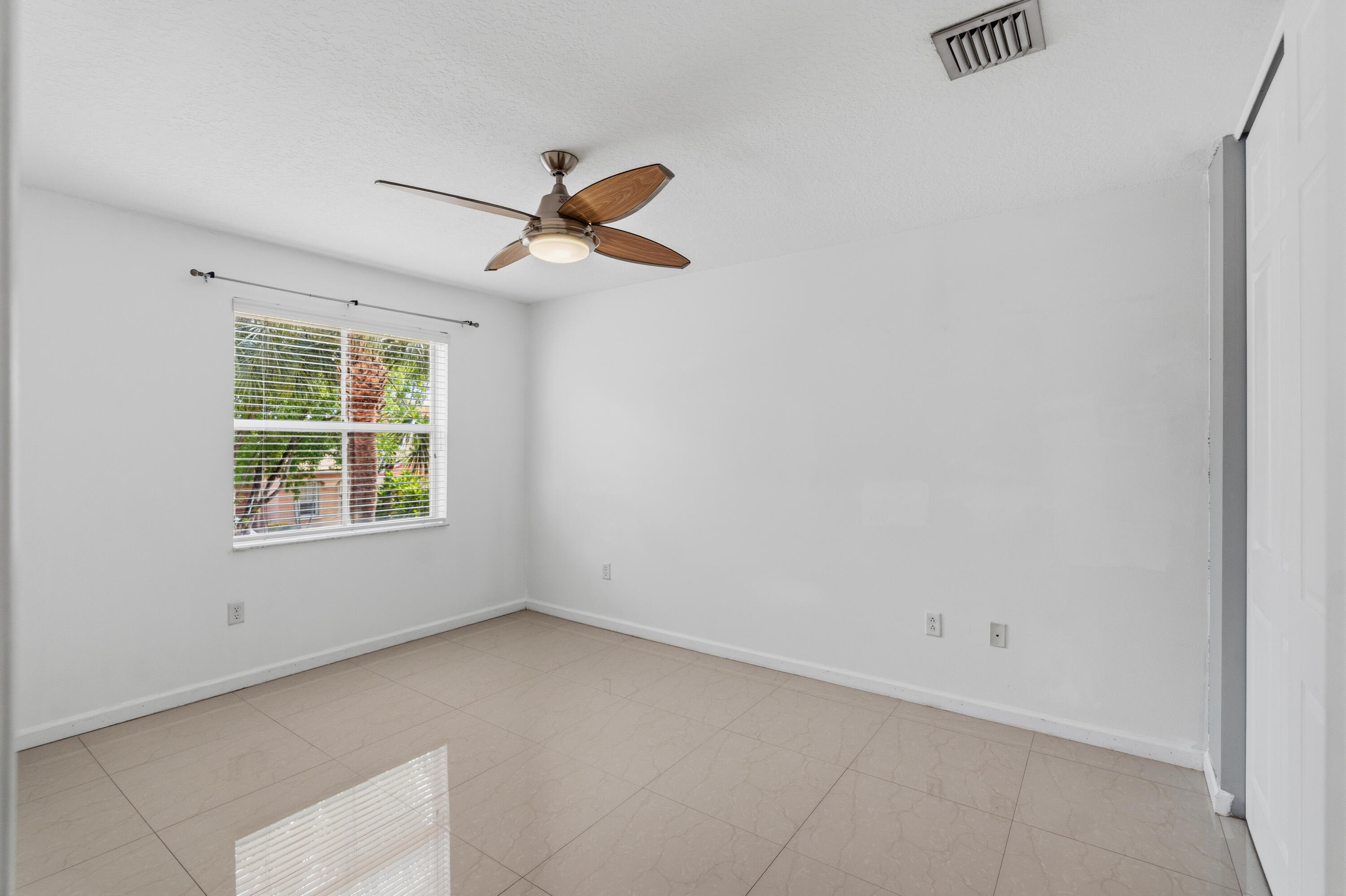 RIVIERA ISLES II - Residential