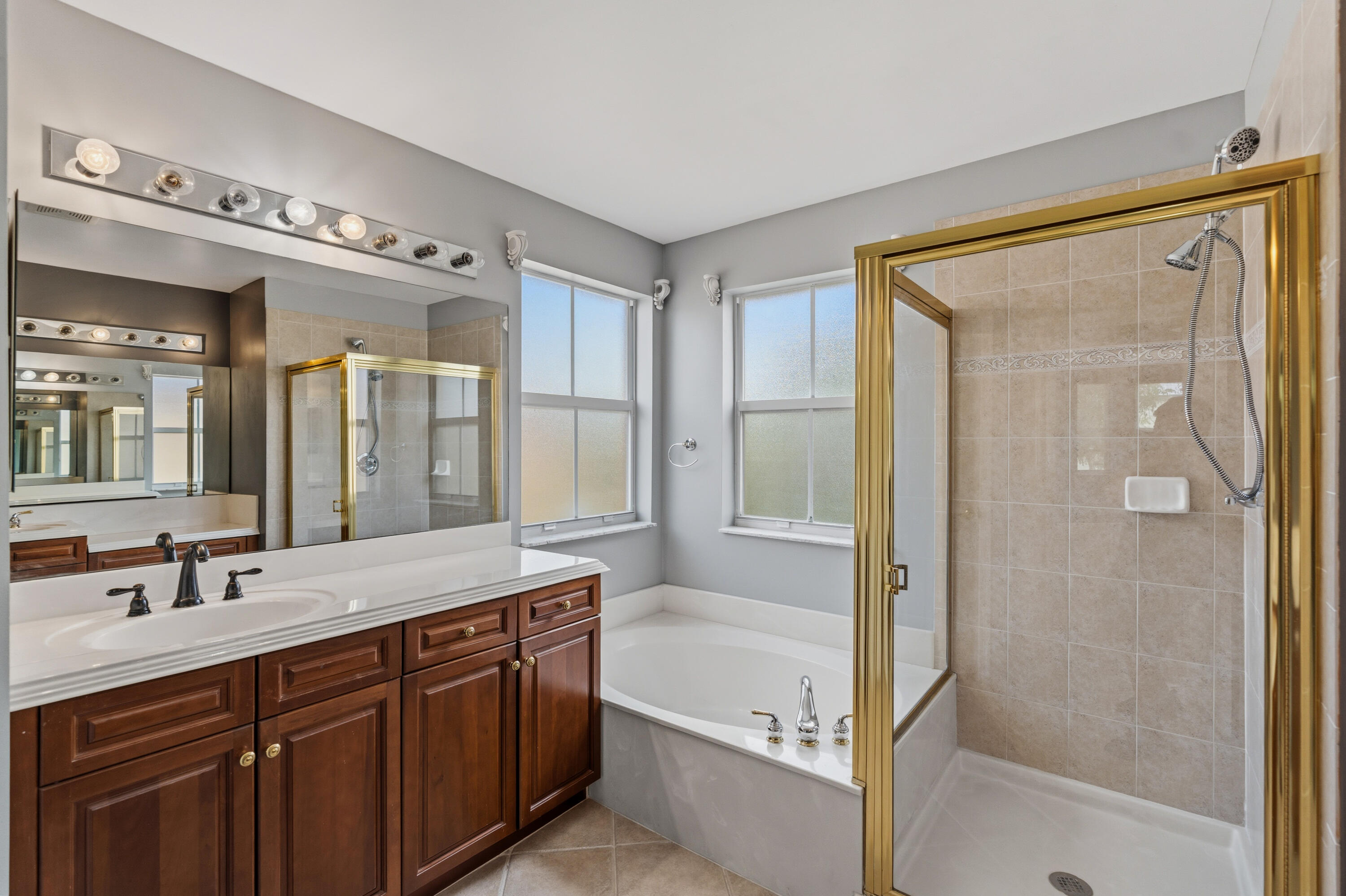 RIVIERA ISLES II - Residential