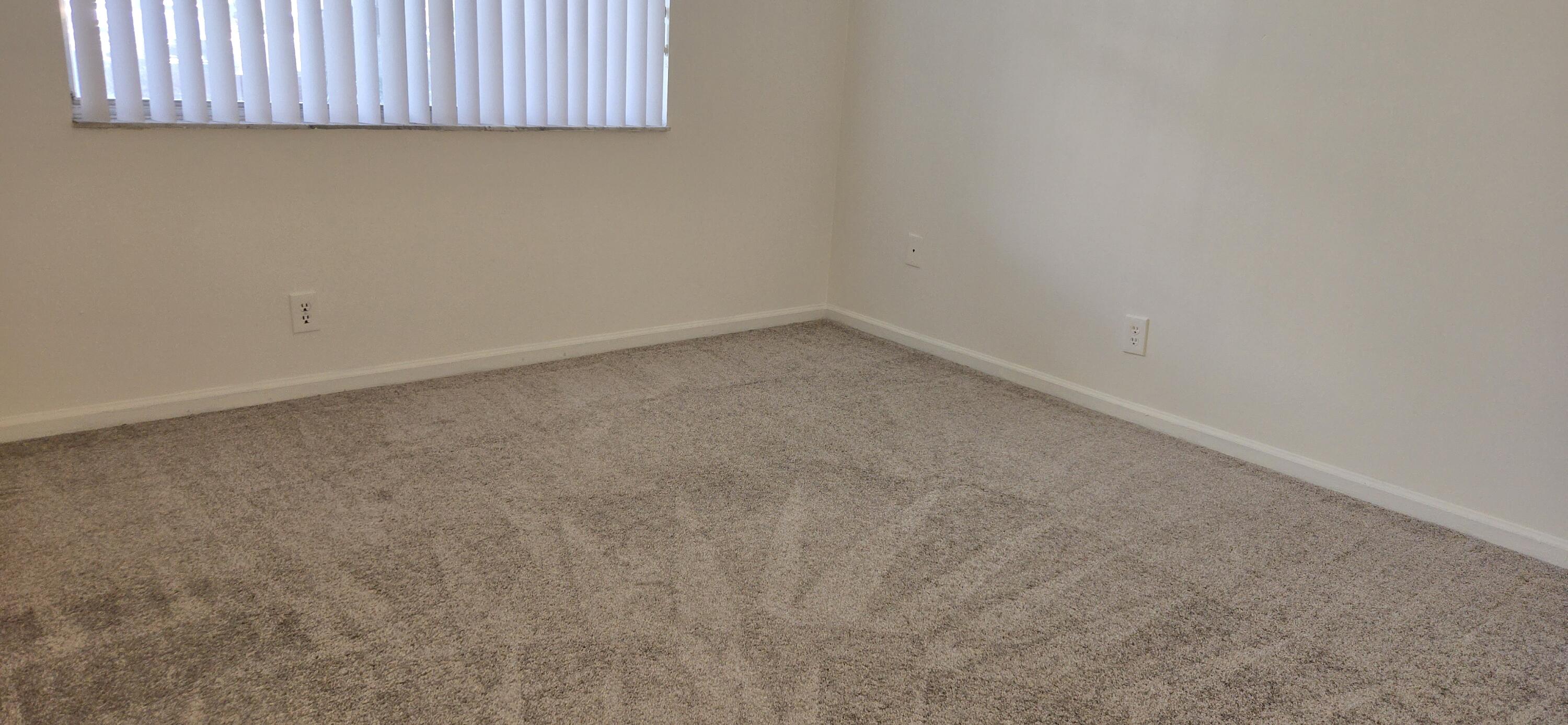 PALM LAKES CONDO - Residential Lease