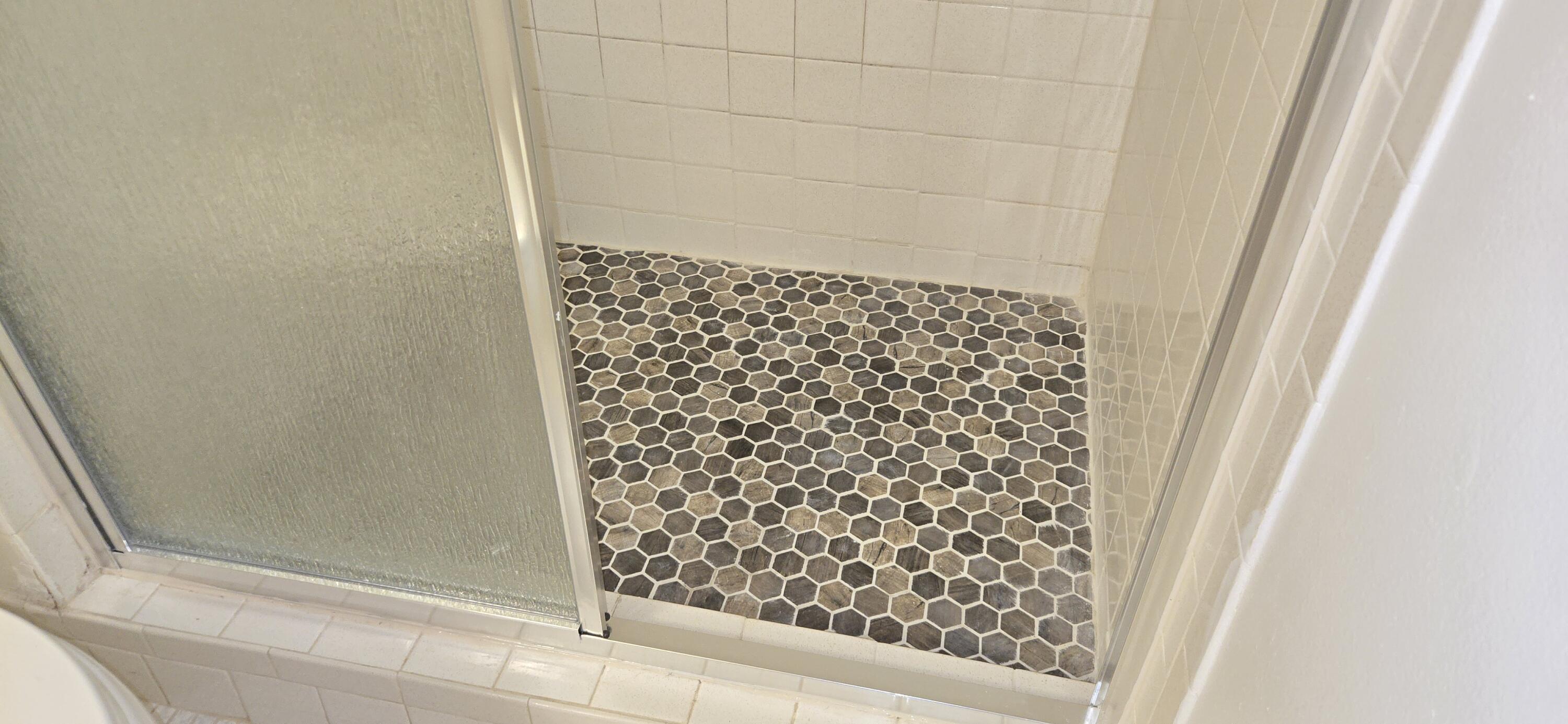 PALM LAKES CONDO - Residential Lease