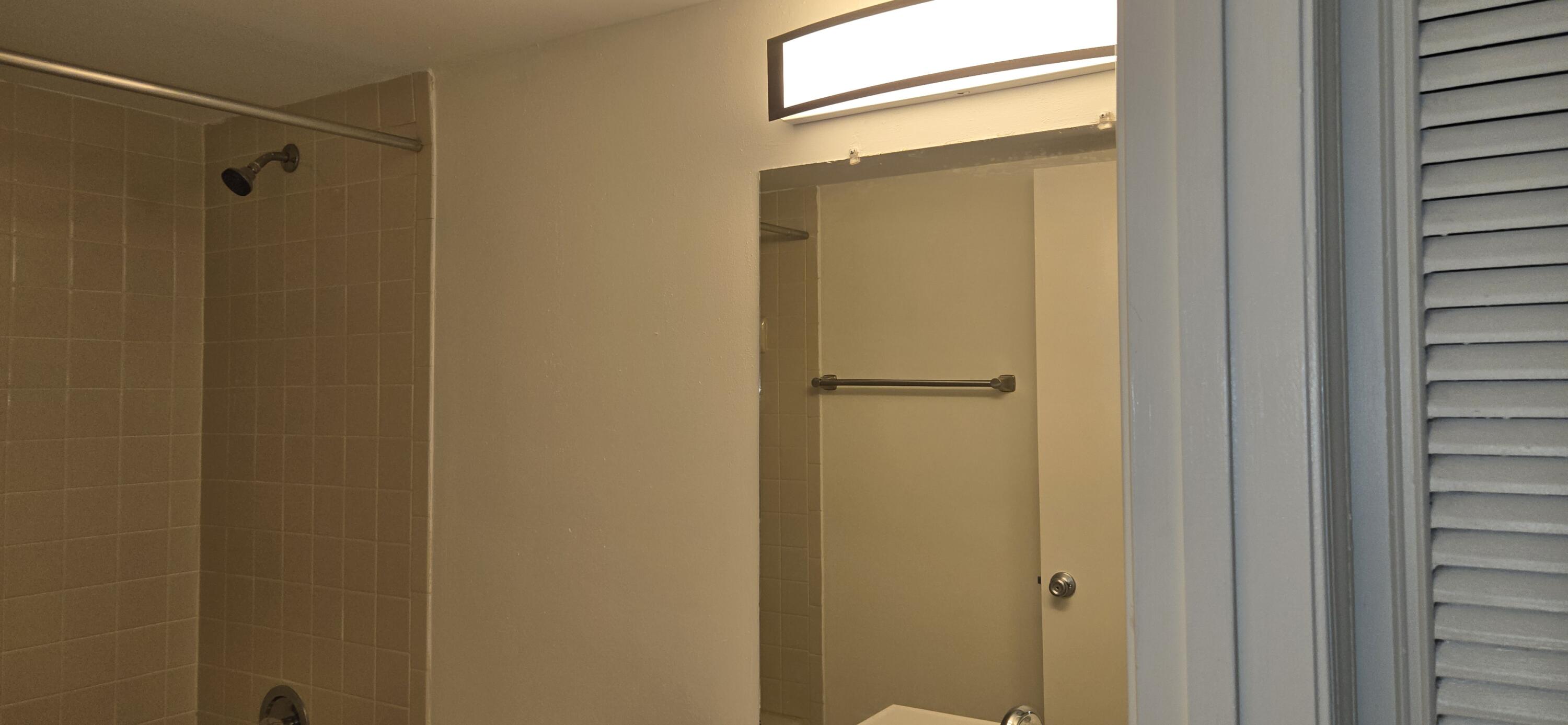 PALM LAKES CONDO - Residential Lease