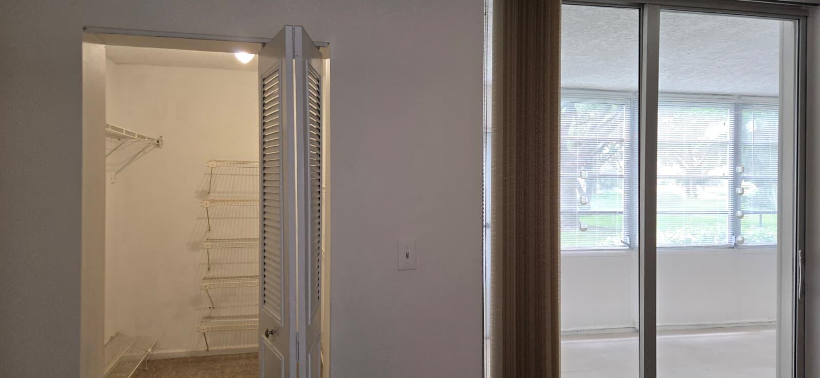 PALM LAKES CONDO - Residential Lease