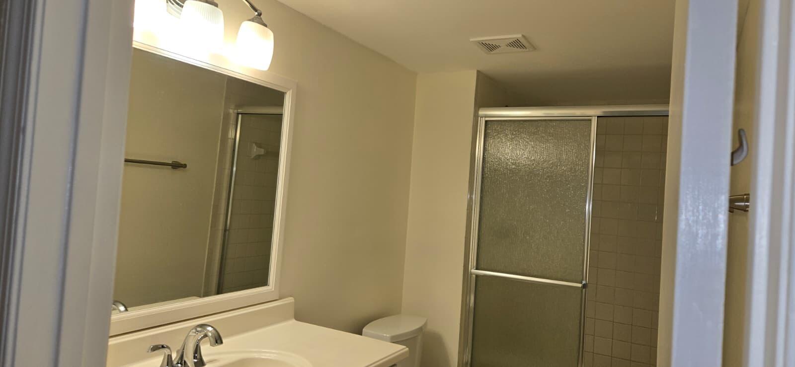 PALM LAKES CONDO - Residential Lease