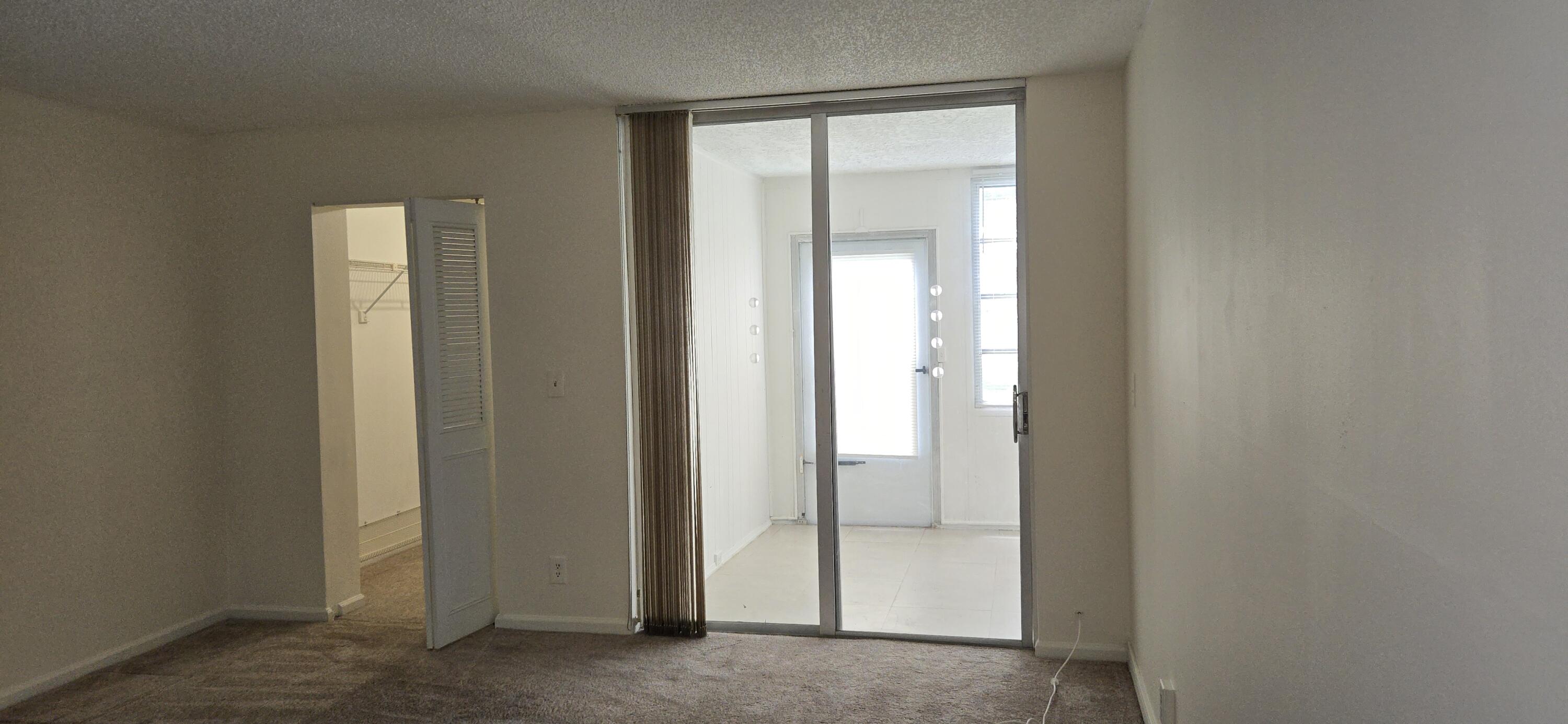 PALM LAKES CONDO - Residential Lease