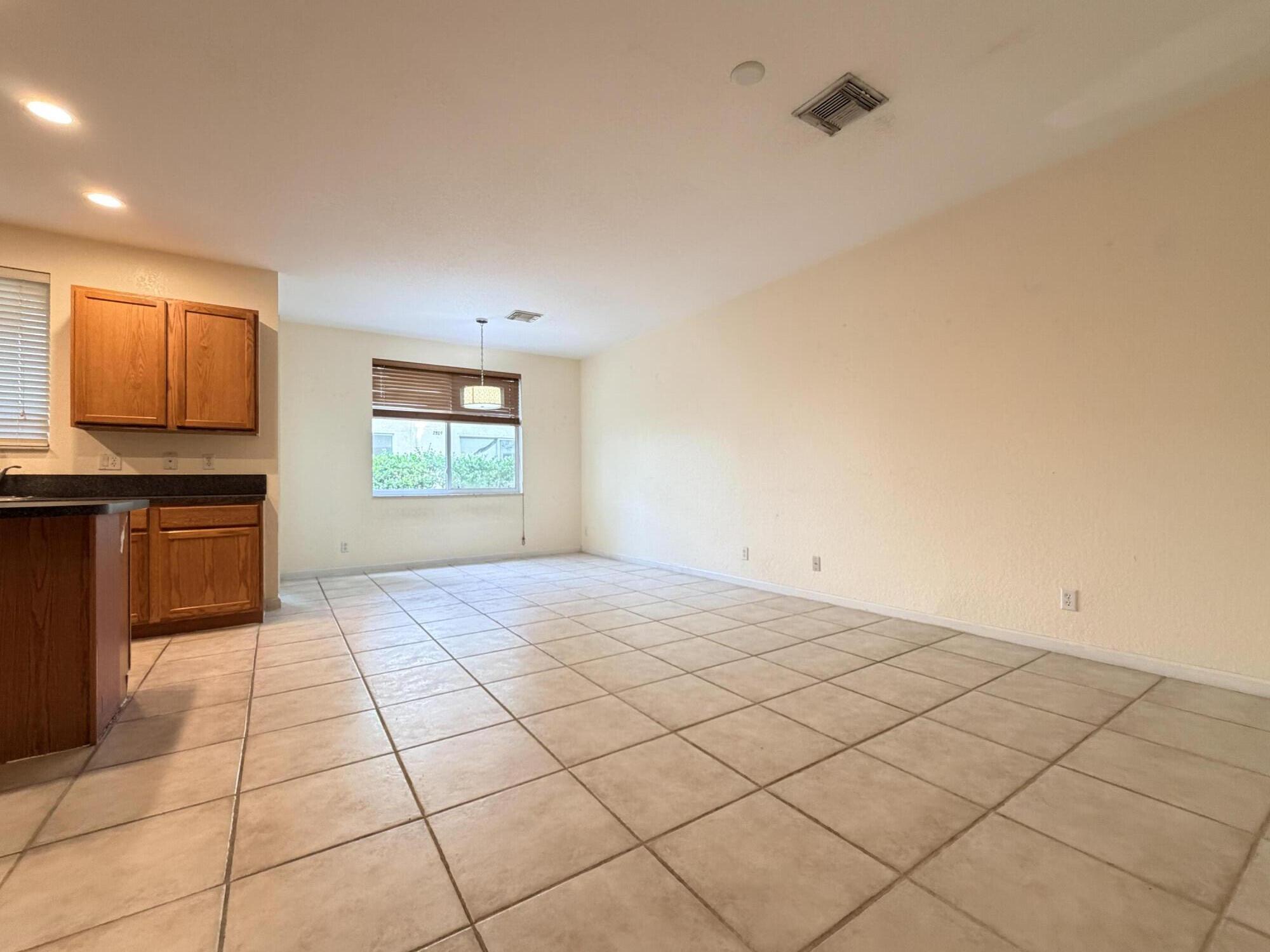 QUANTUM PARK TOWNHOMES - Residential Lease