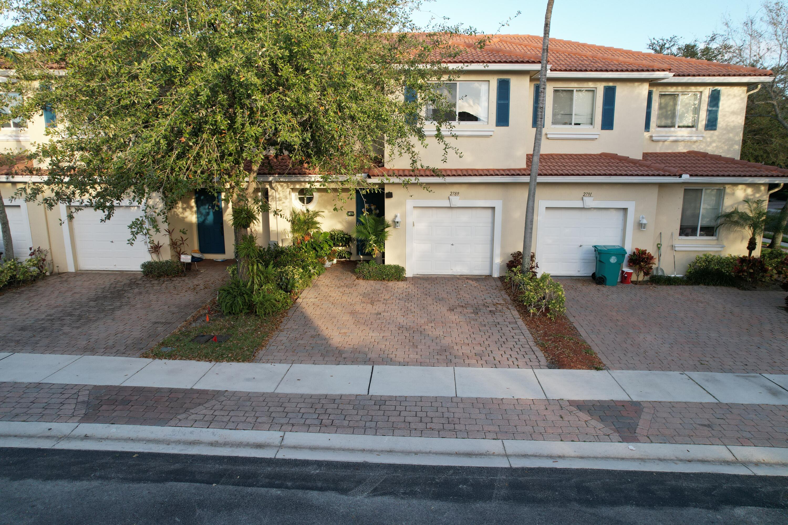 QUANTUM PARK TOWNHOMES - Residential Lease