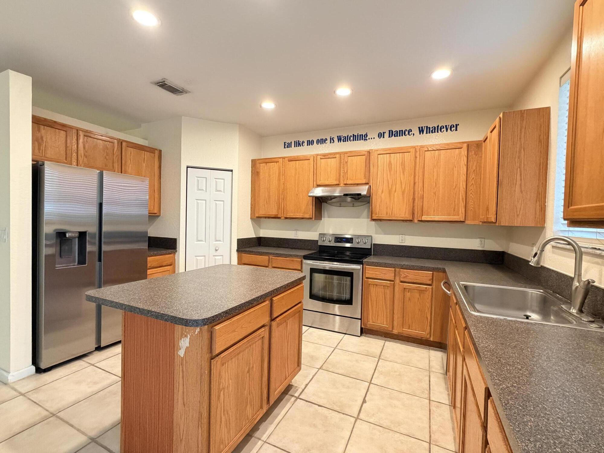 QUANTUM PARK TOWNHOMES - Residential Lease