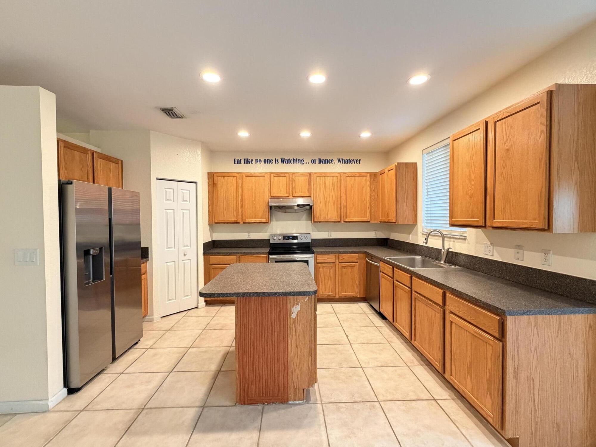 QUANTUM PARK TOWNHOMES - Residential Lease