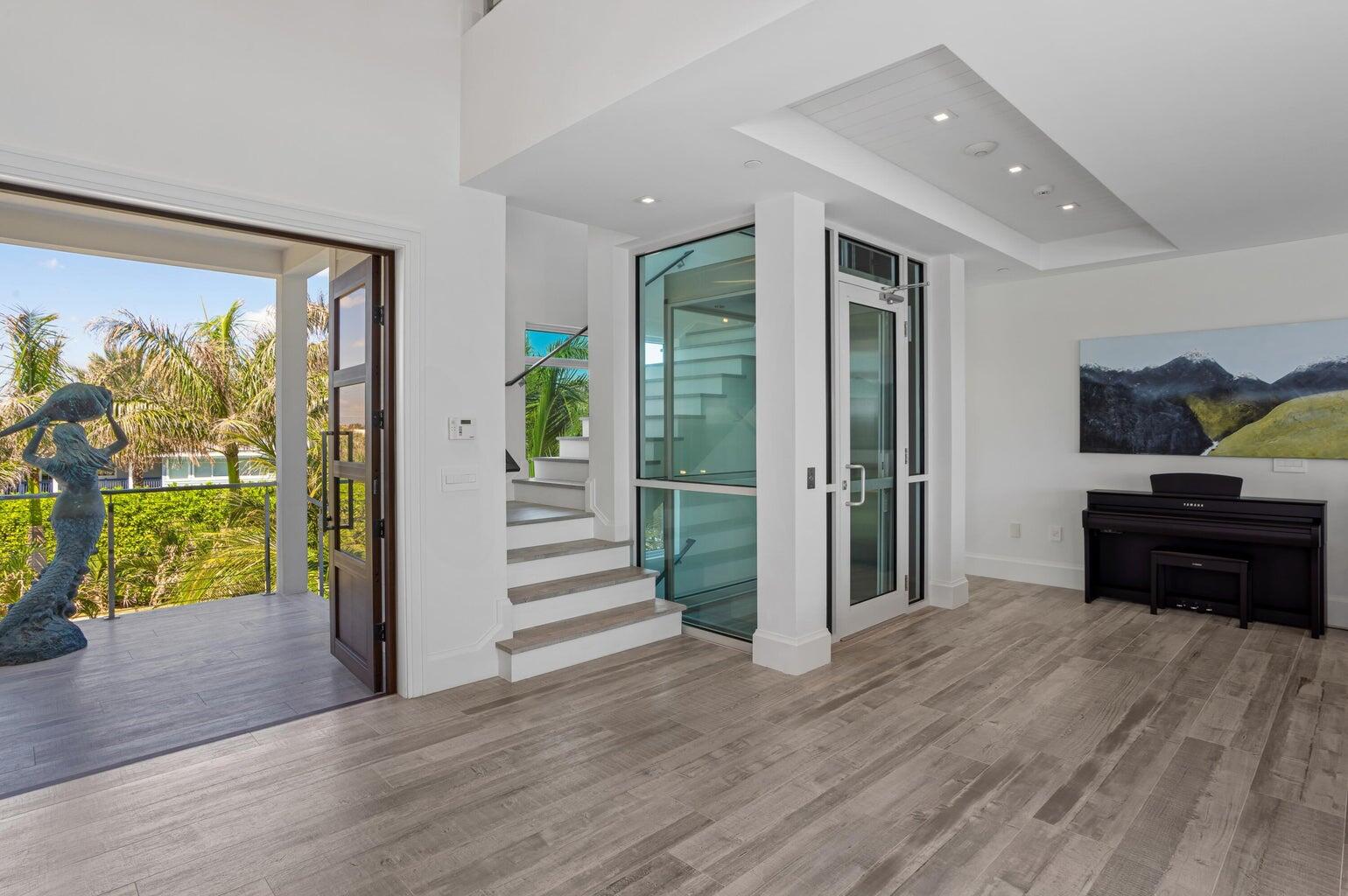 PALM BEACH SHORE ACRES BLKS A,B & Z - Residential