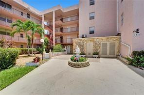 SOMERSET NO FIVE CONDO - Residential
