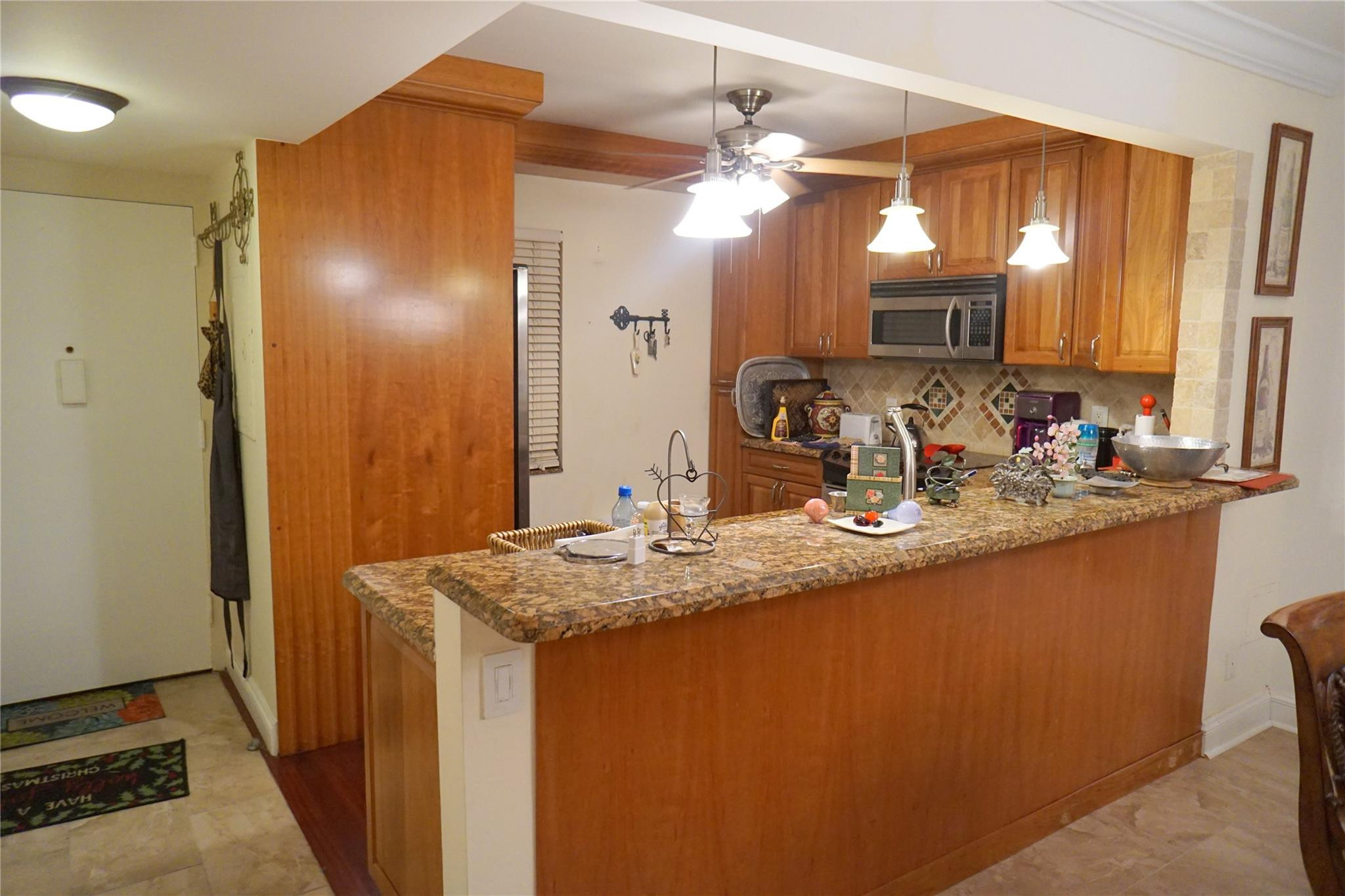 SOMERSET NO FIVE CONDO - Residential