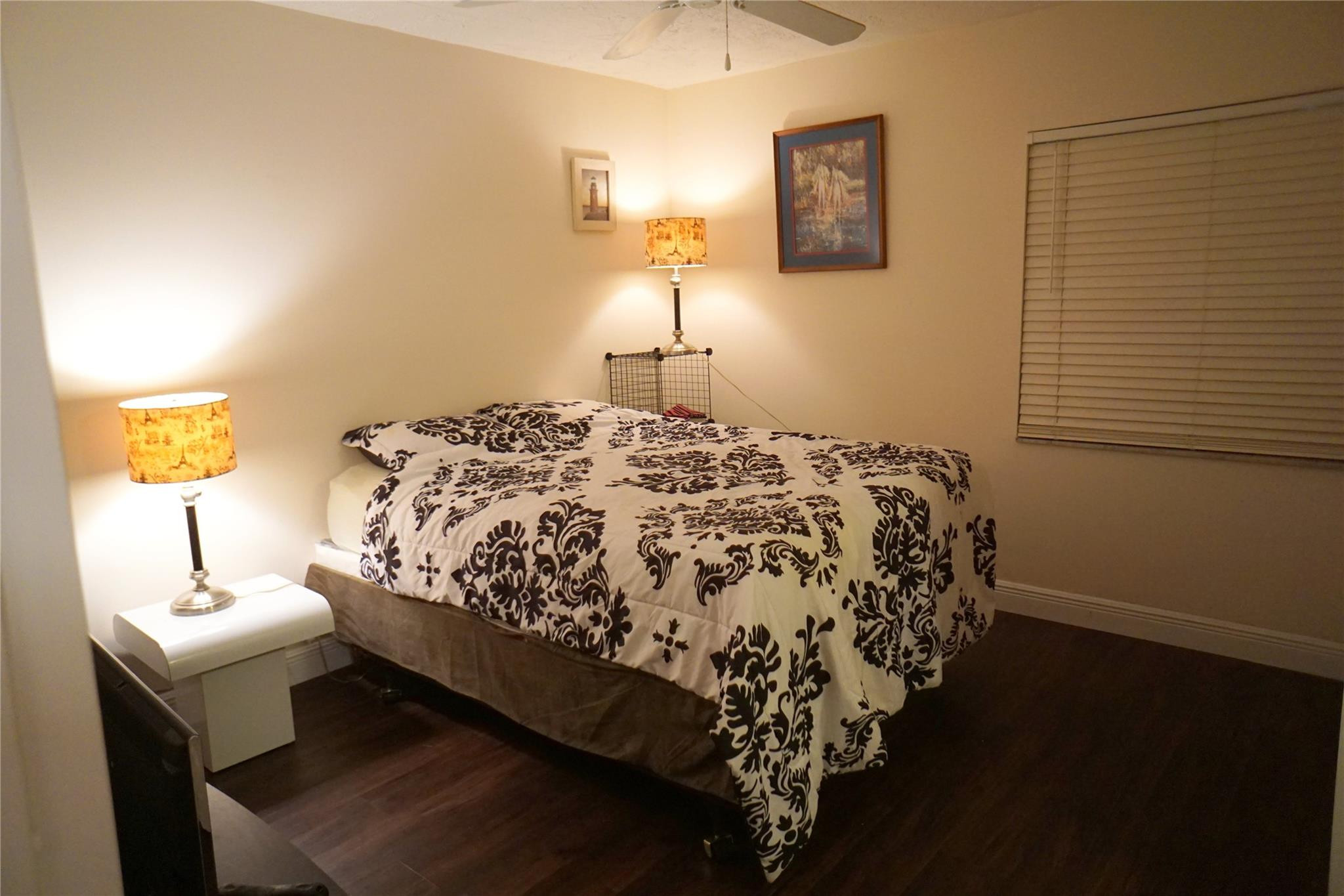 SOMERSET NO FIVE CONDO - Residential