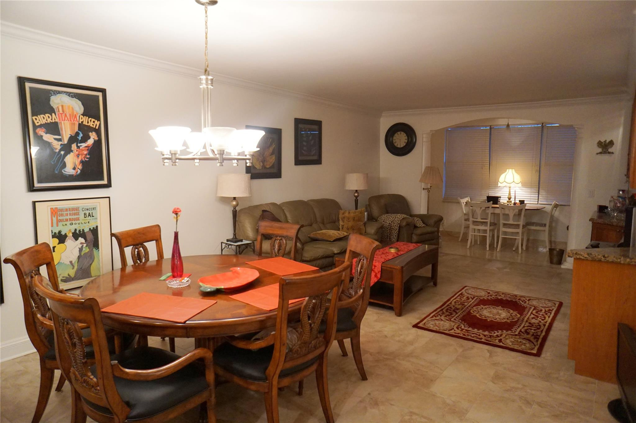 SOMERSET NO FIVE CONDO - Residential