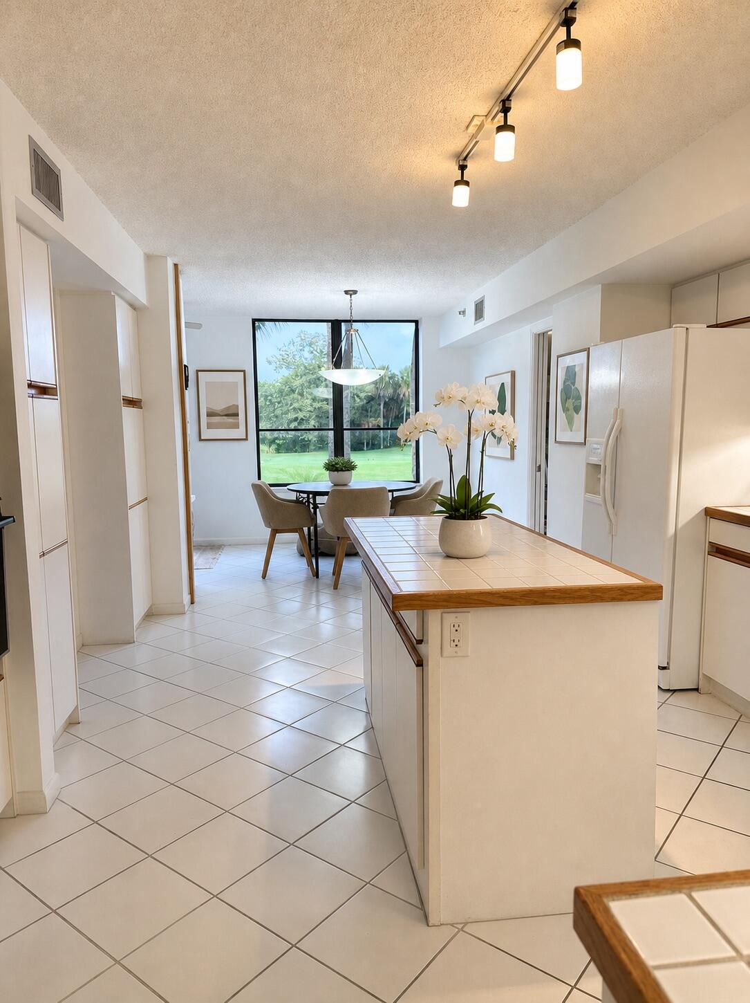 IMPERIAL AT PROMENADE CONDO - Residential