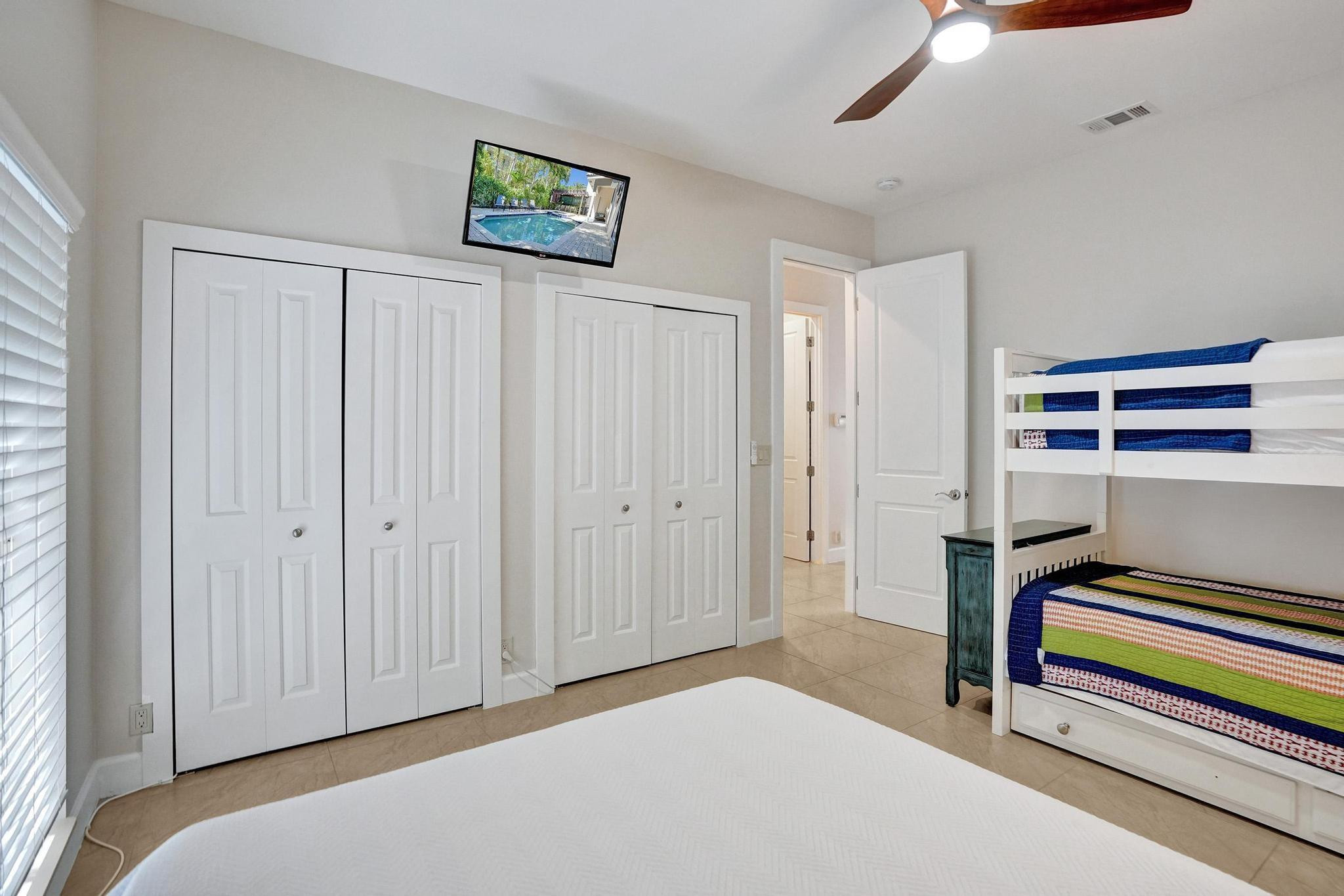 LAUDERDALE BEACH - Residential