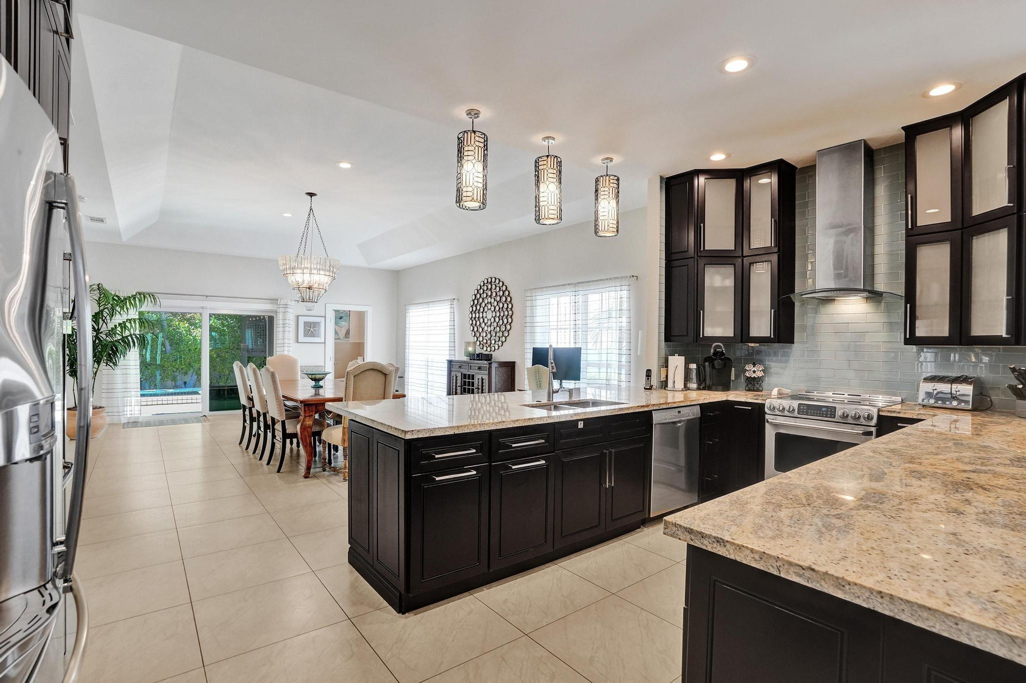 LAUDERDALE BEACH - Residential