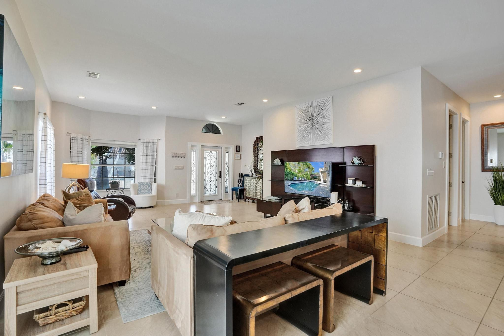 LAUDERDALE BEACH - Residential