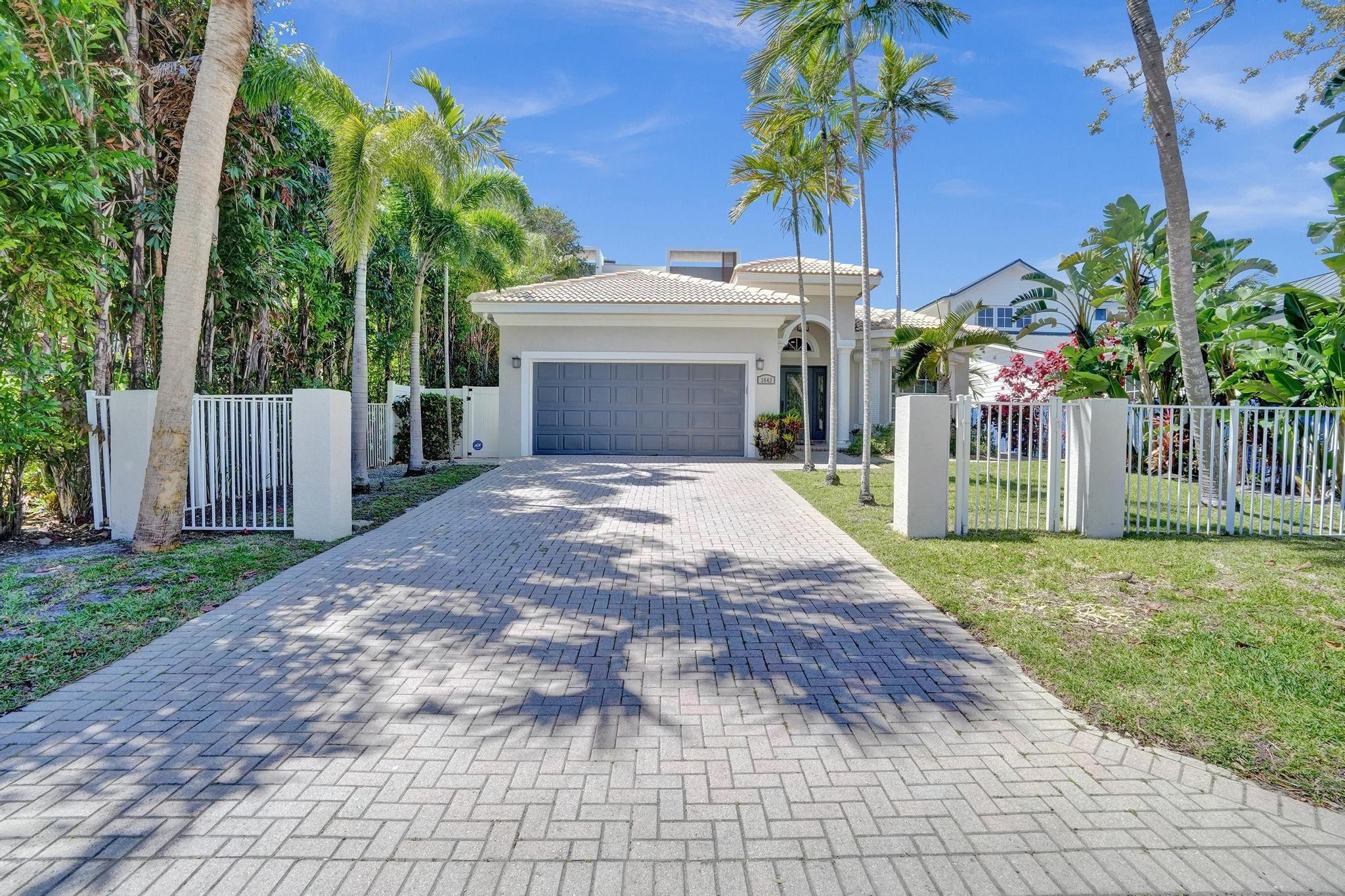 LAUDERDALE BEACH - Residential