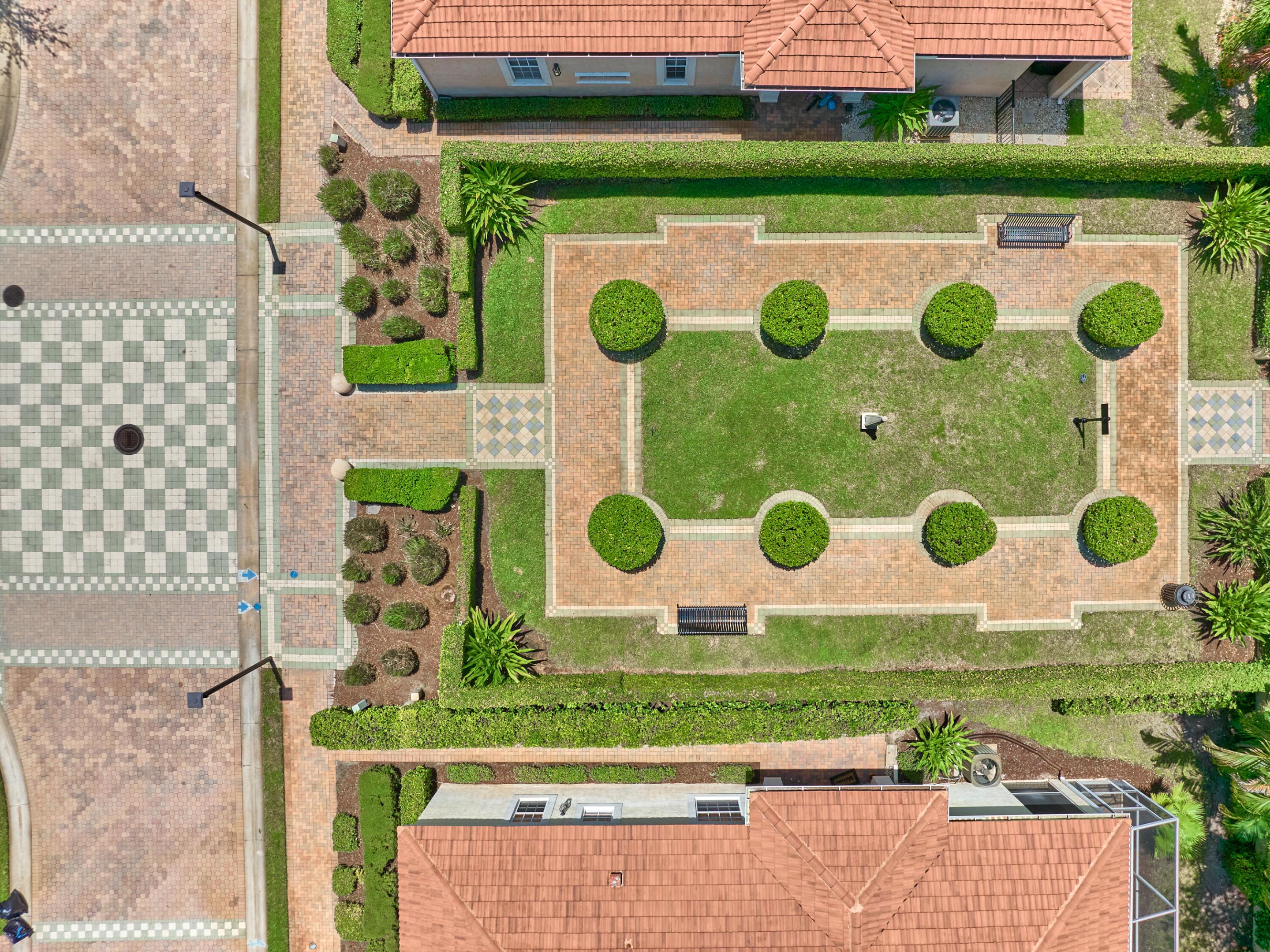 PGA COMMONS 1 - Residential